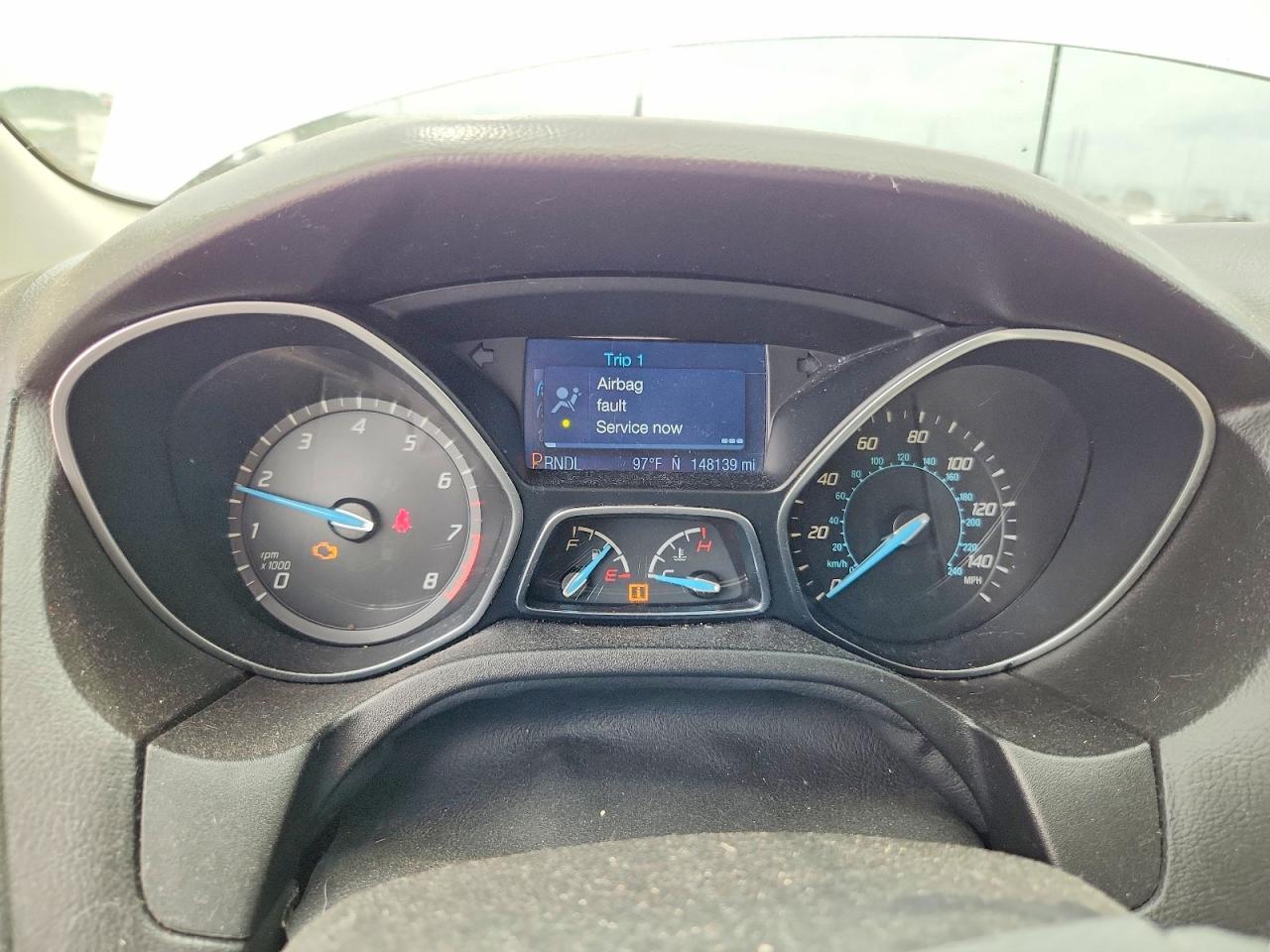 2013 Ford Focus Se White vin: 1FADP3K20DL125569