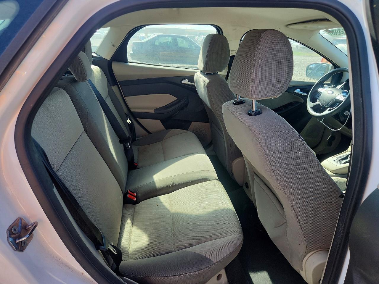 2013 Ford Focus Se White vin: 1FADP3K20DL145157