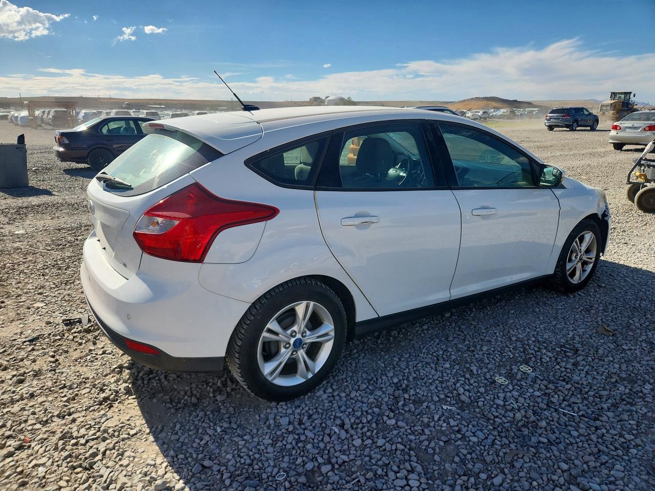 2013 Ford Focus Se White vin: 1FADP3K20DL145157