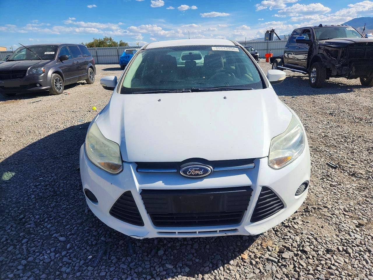 2013 Ford Focus Se White vin: 1FADP3K20DL145157