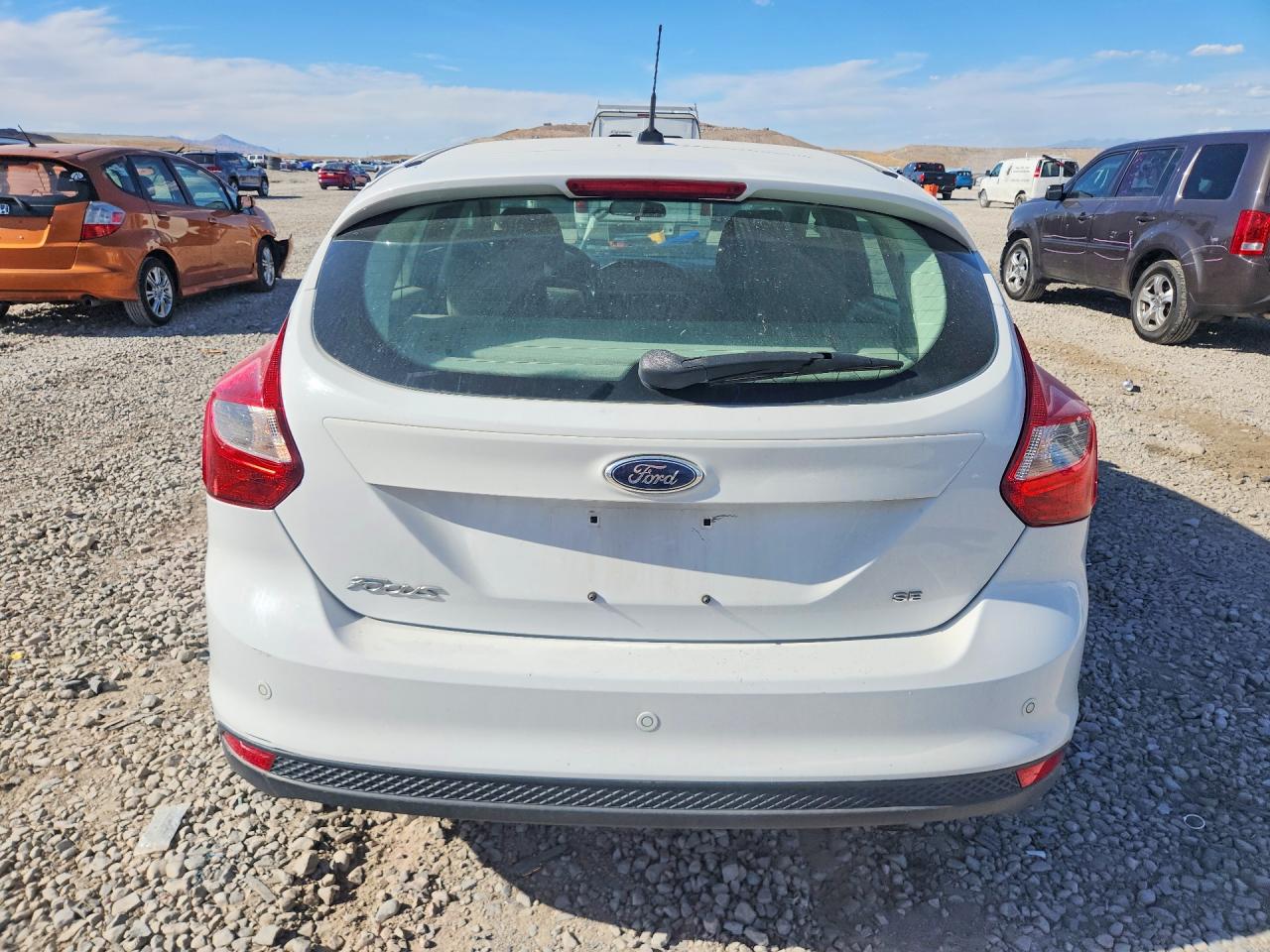 2013 Ford Focus Se White vin: 1FADP3K20DL145157