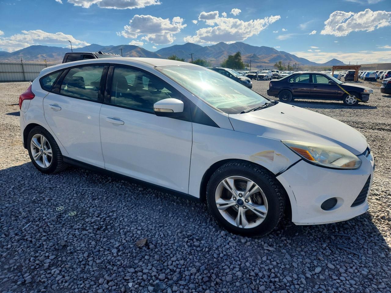 2013 Ford Focus Se White vin: 1FADP3K20DL145157