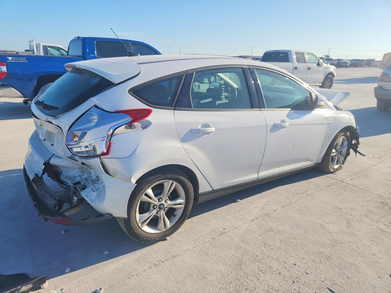 2013 Ford Focus Se White vin: 1FADP3K20DL189174