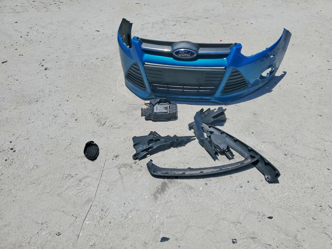 2013 Ford Focus Se Blue vin: 1FADP3K20DL217832