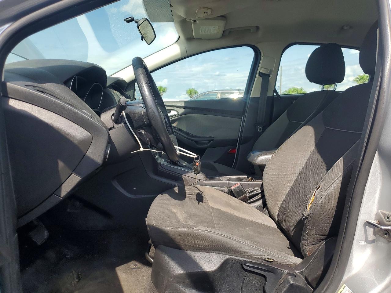 2013 Ford Focus Se Silver vin: 1FADP3K20DL247963