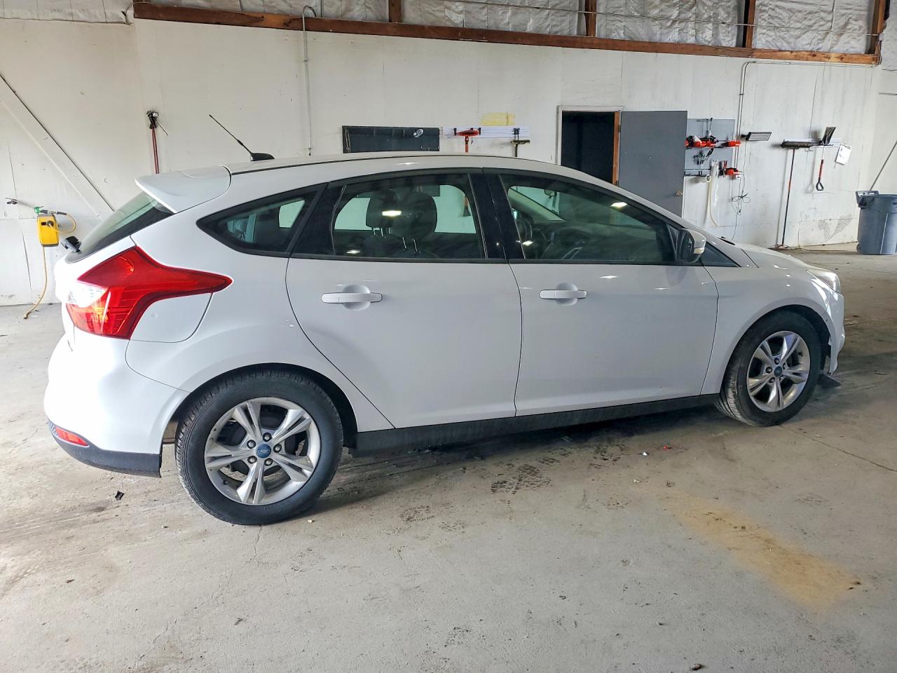 2013 Ford Focus Se White vin: 1FADP3K20DL259711