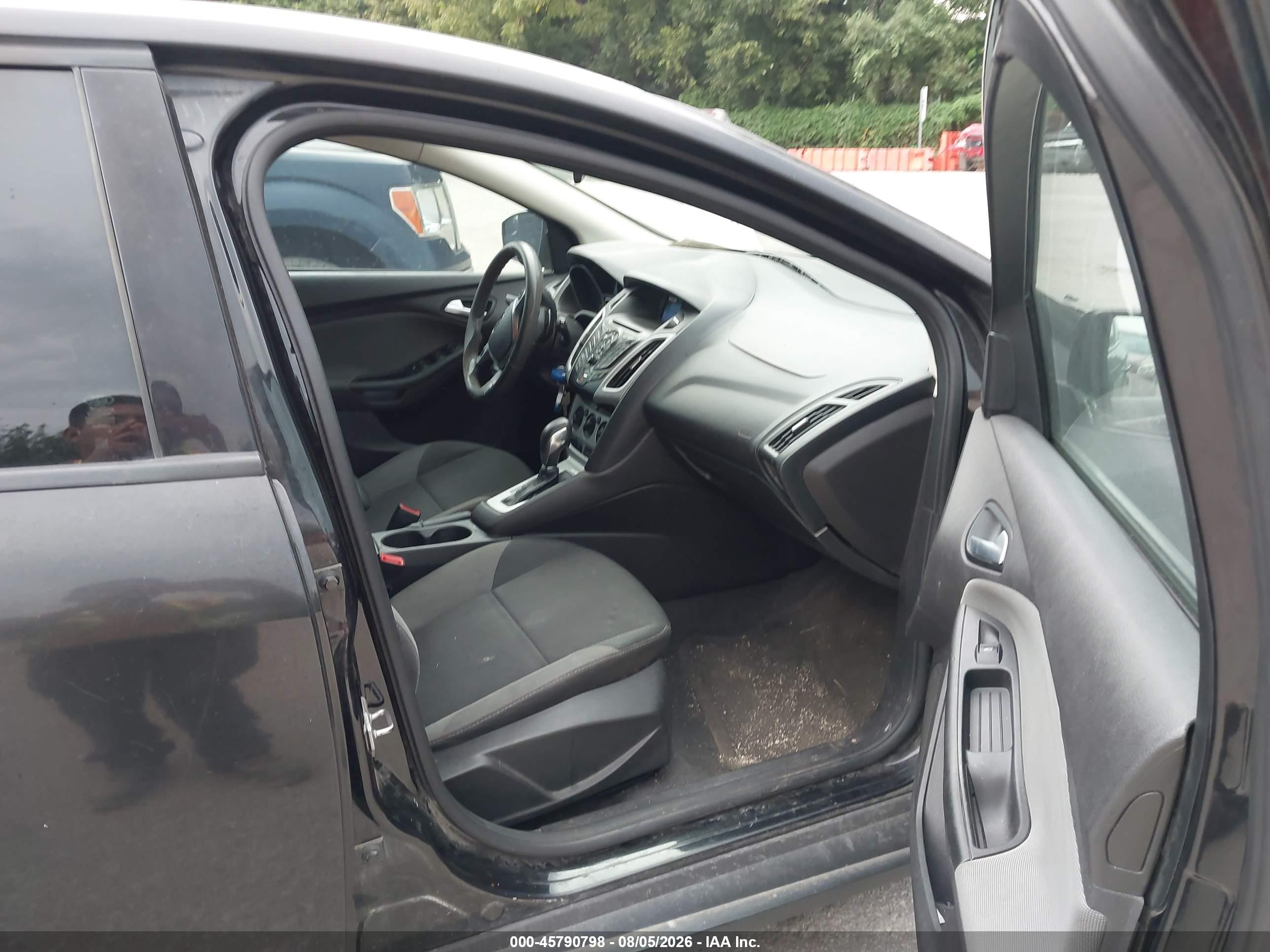 2013 Ford Focus Se Black vin: 1FADP3K20DL342944