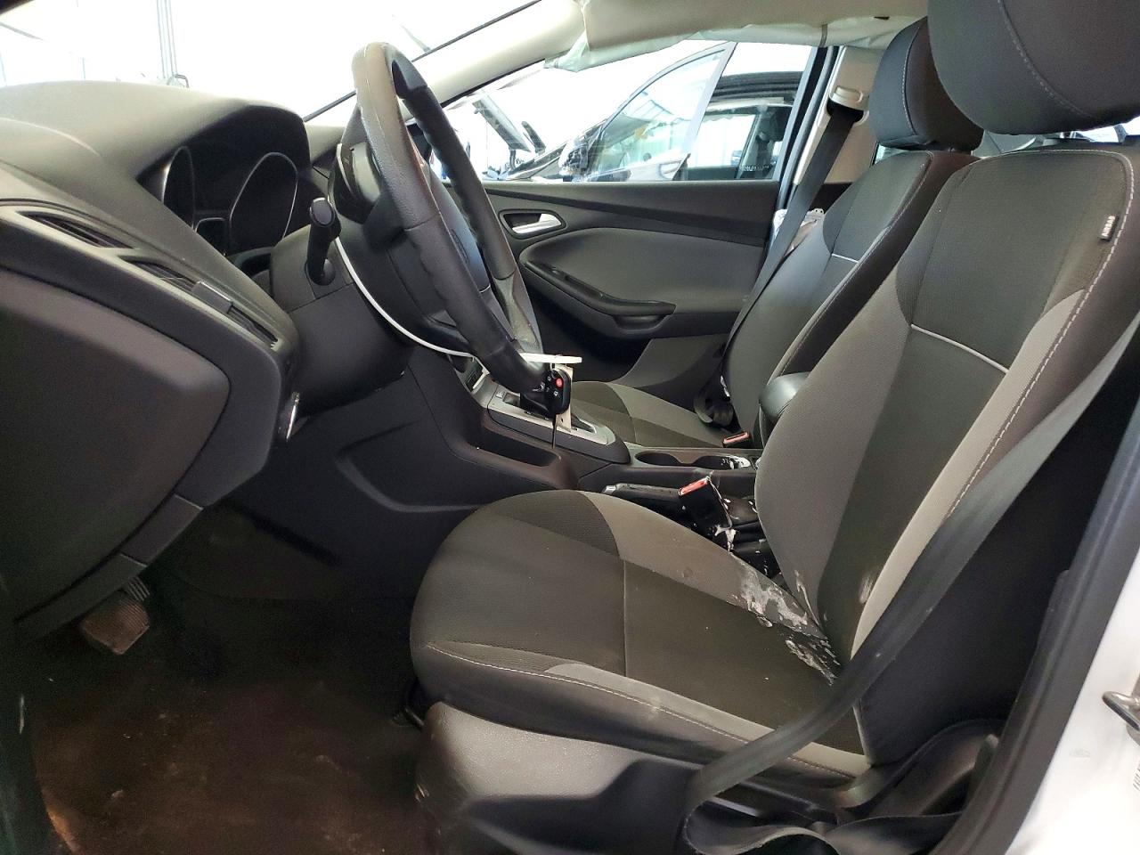 2013 Ford Focus Se White vin: 1FADP3K20DL378441