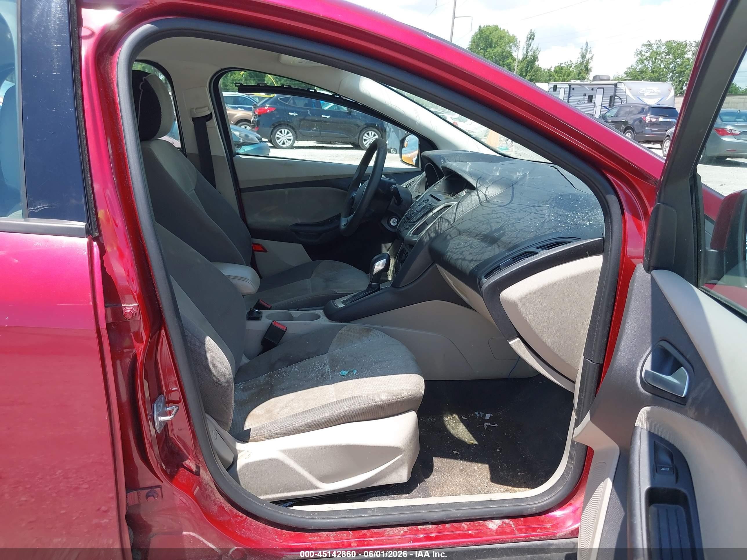 2014 Ford Focus Se Red vin: 1FADP3K20EL113276