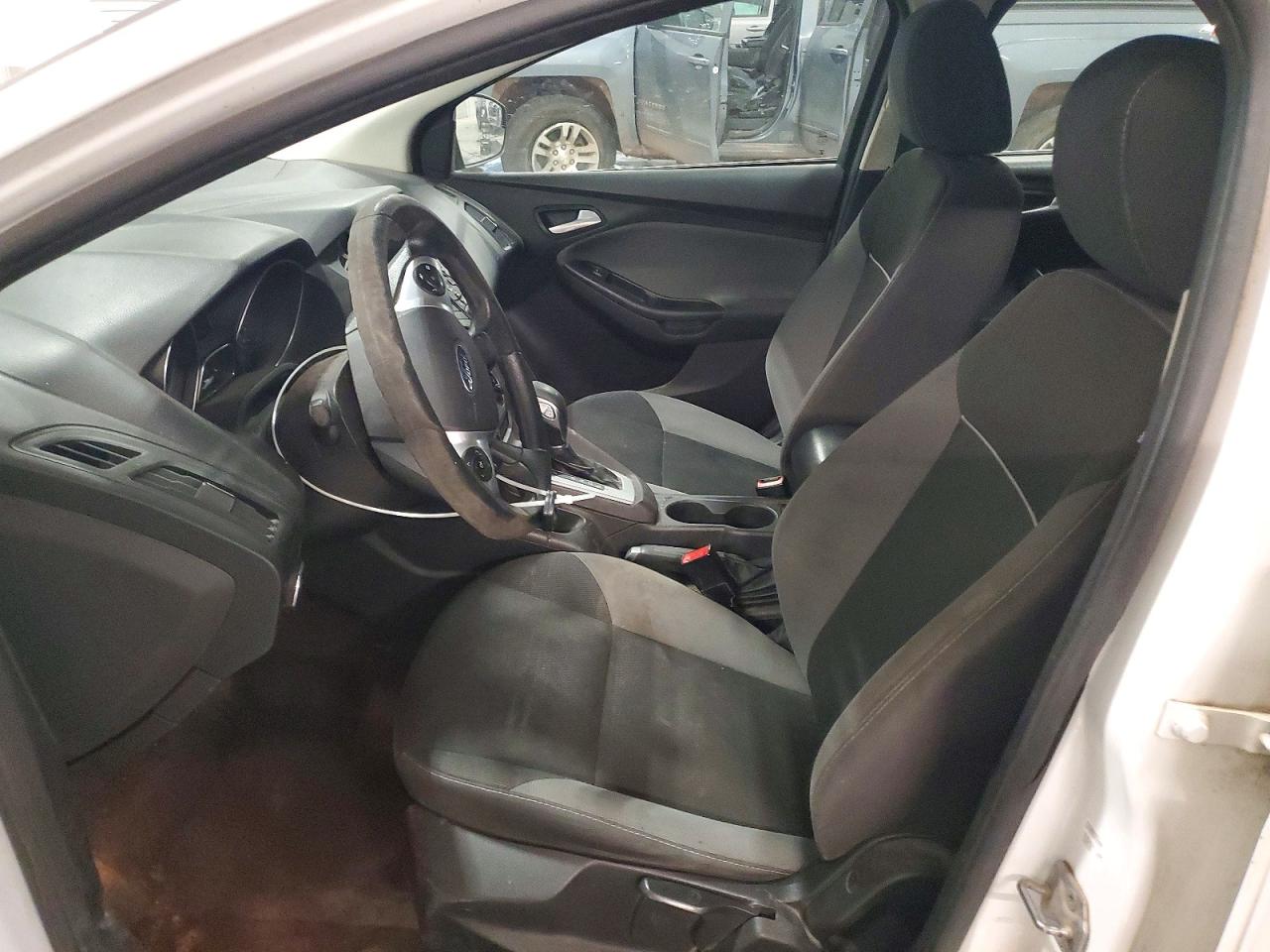 2014 Ford Focus Se White vin: 1FADP3K20EL113309