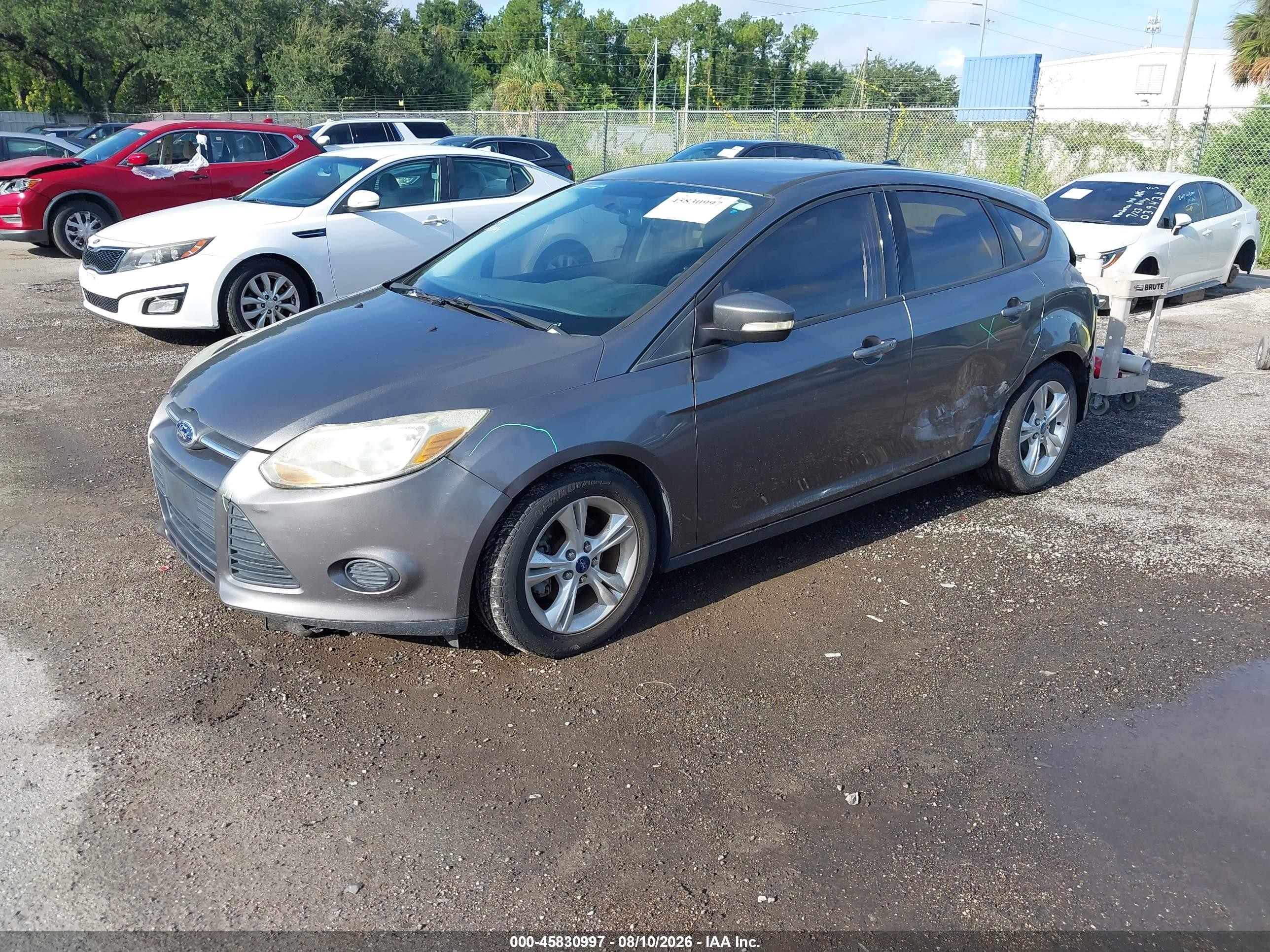 2014 Ford Focus Se Gray vin: 1FADP3K20EL117828