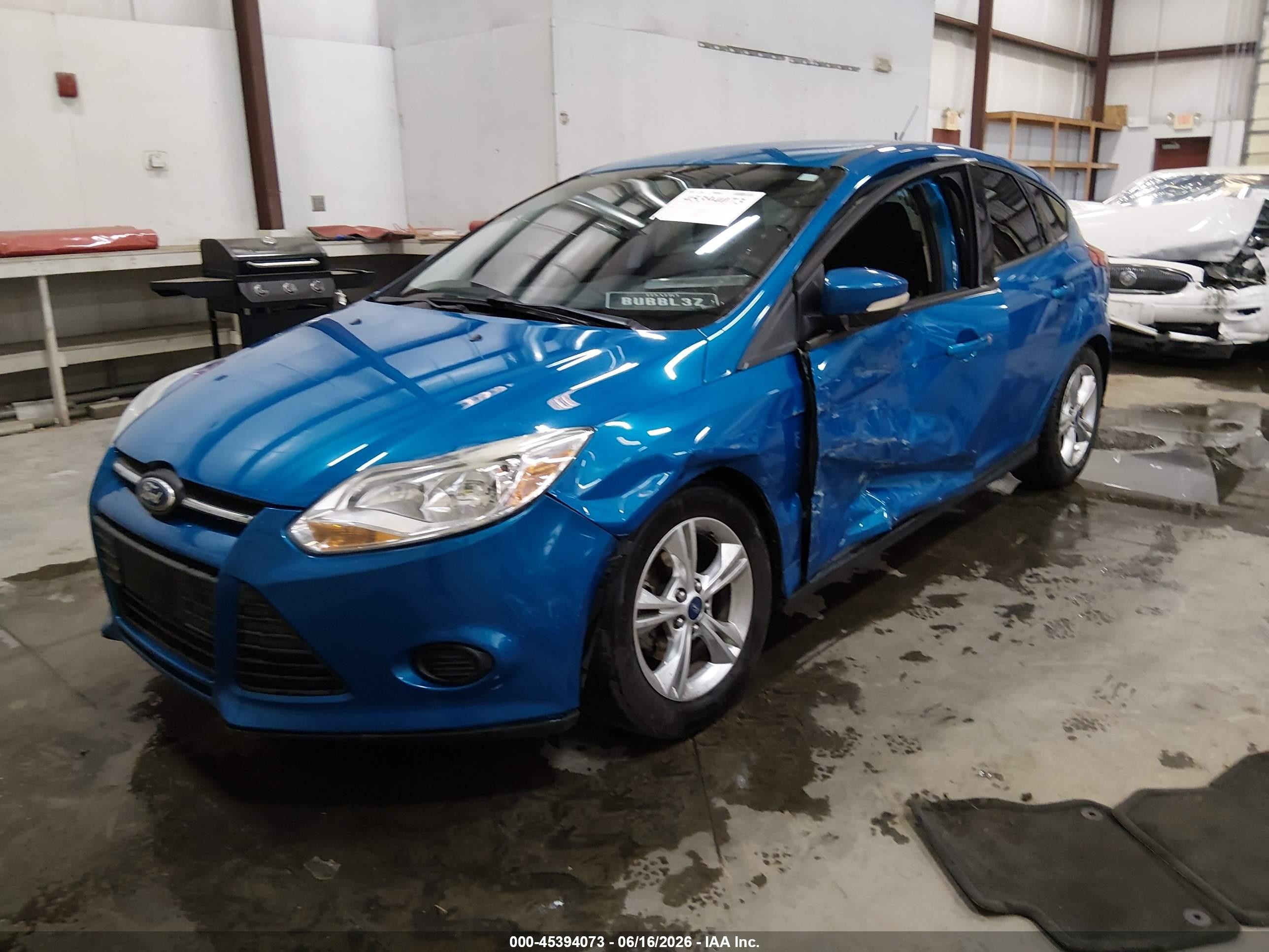 2014 Ford Focus Se Blue vin: 1FADP3K20EL138467