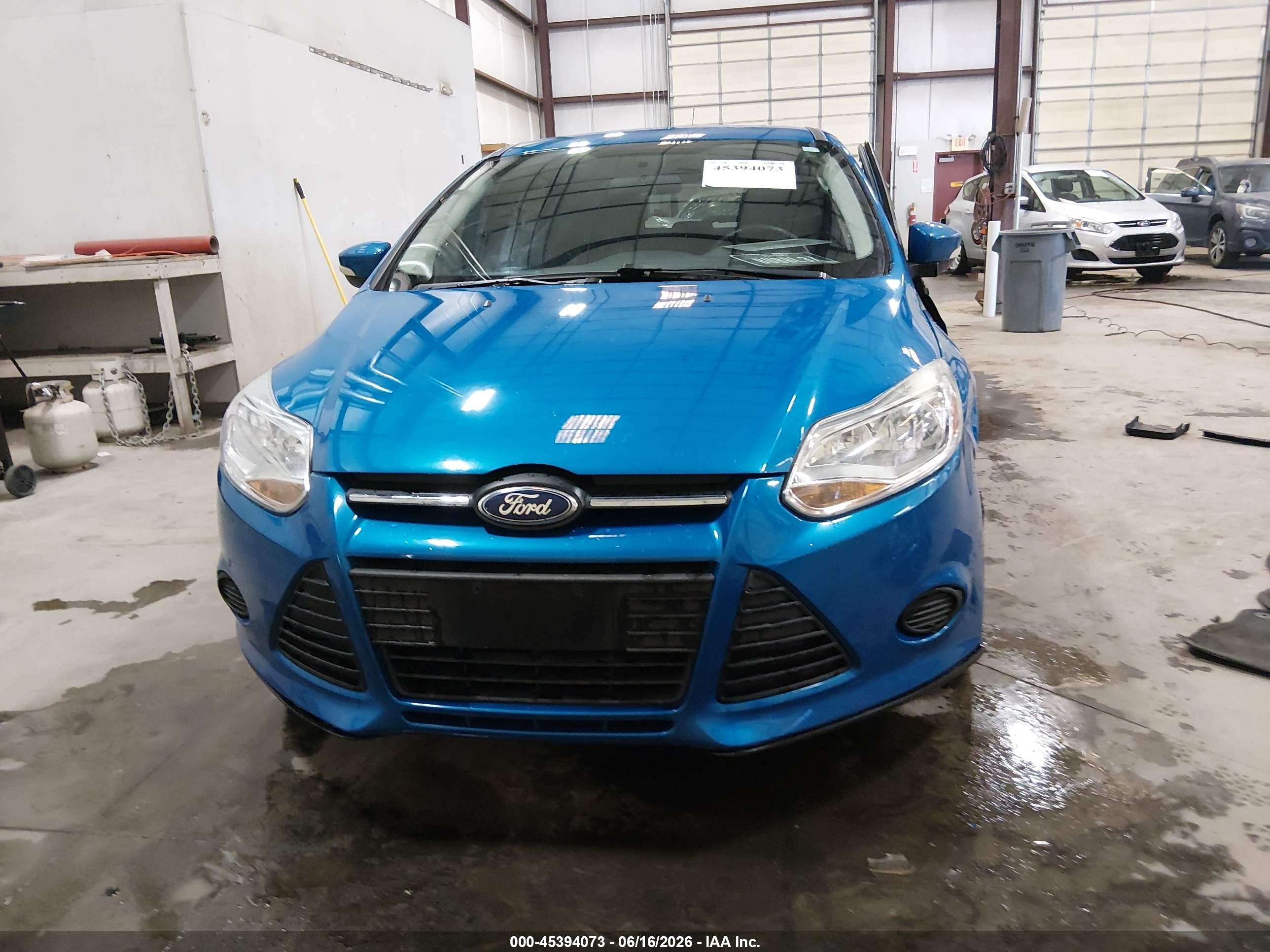2014 Ford Focus Se Blue vin: 1FADP3K20EL138467