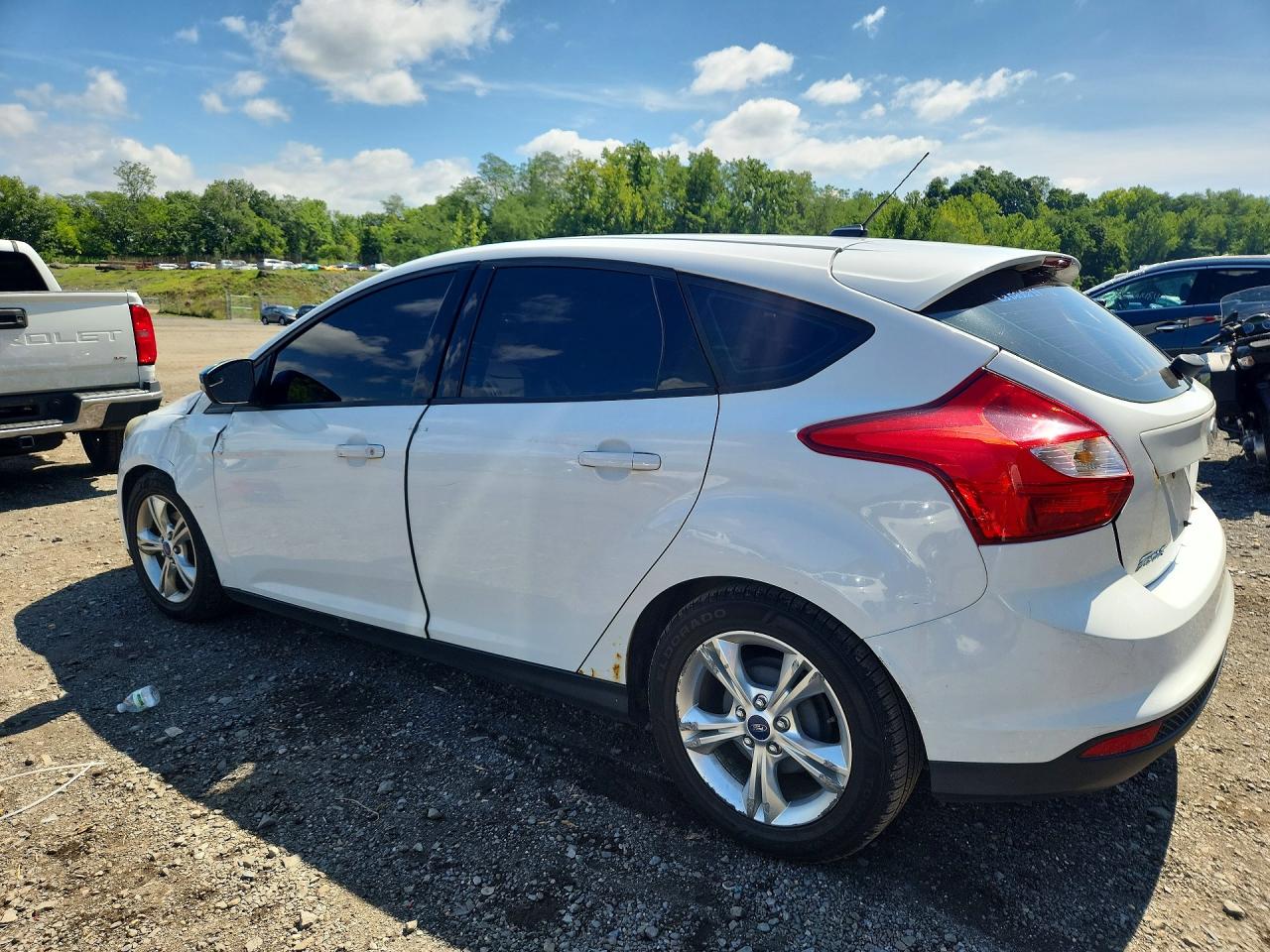 2014 Ford Focus Se Белый vin: 1FADP3K20EL141434