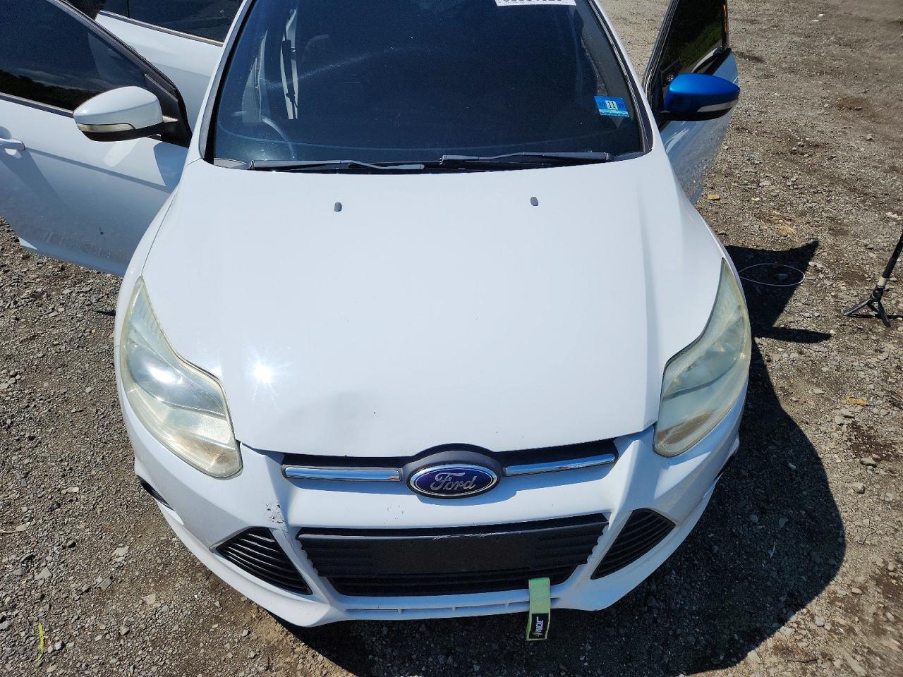2014 Ford Focus Se Белый vin: 1FADP3K20EL141434