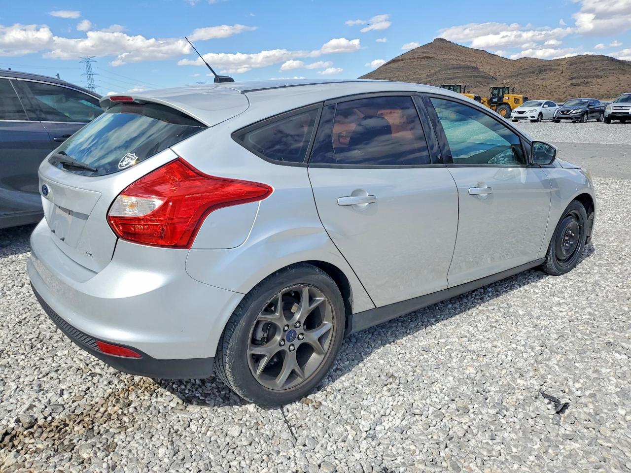 2014 Ford Focus Se Silver vin: 1FADP3K20EL144625