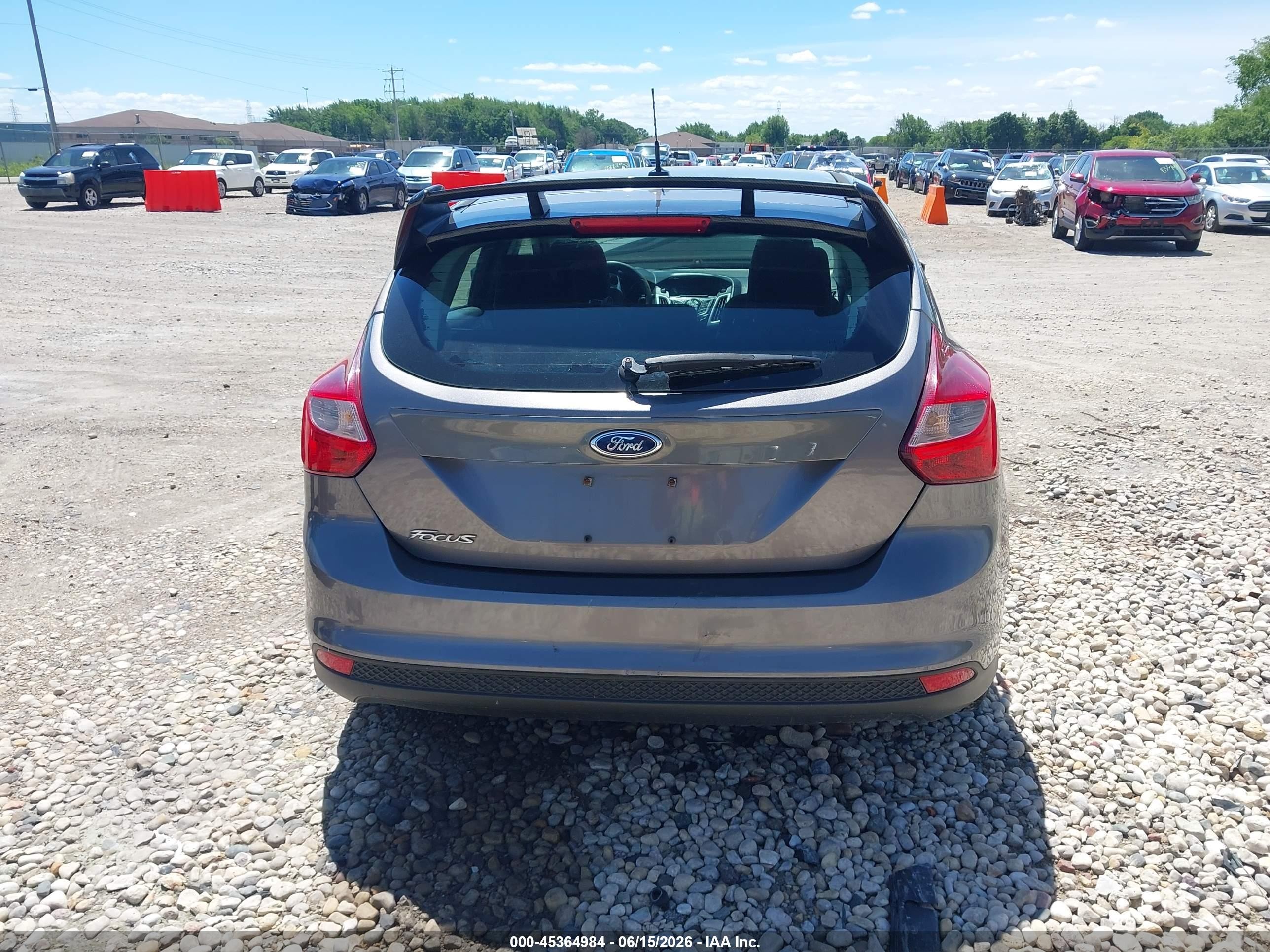 2014 Ford Focus Se Gray vin: 1FADP3K20EL157519