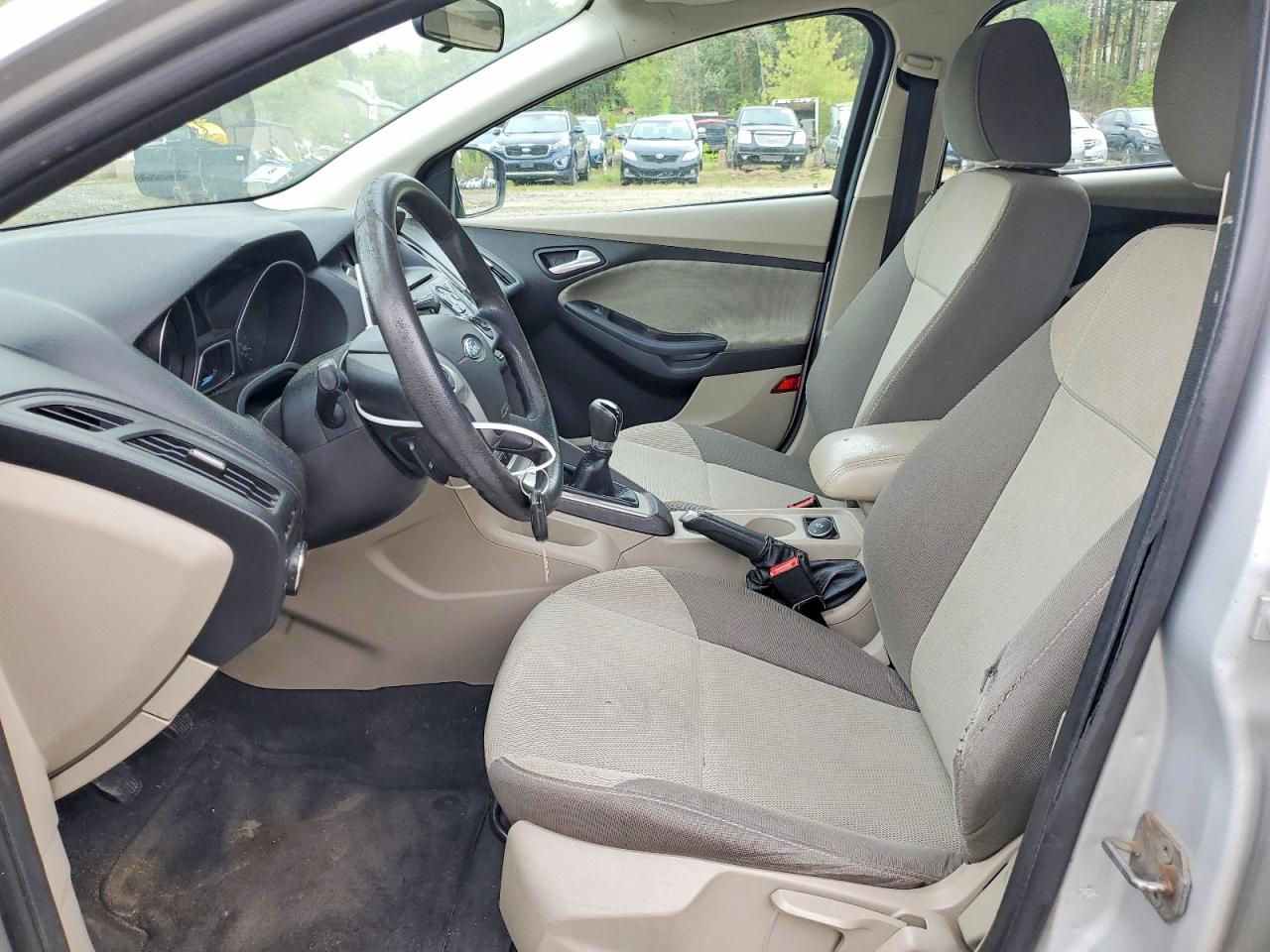 2014 Ford Focus Se Silver vin: 1FADP3K20EL164437