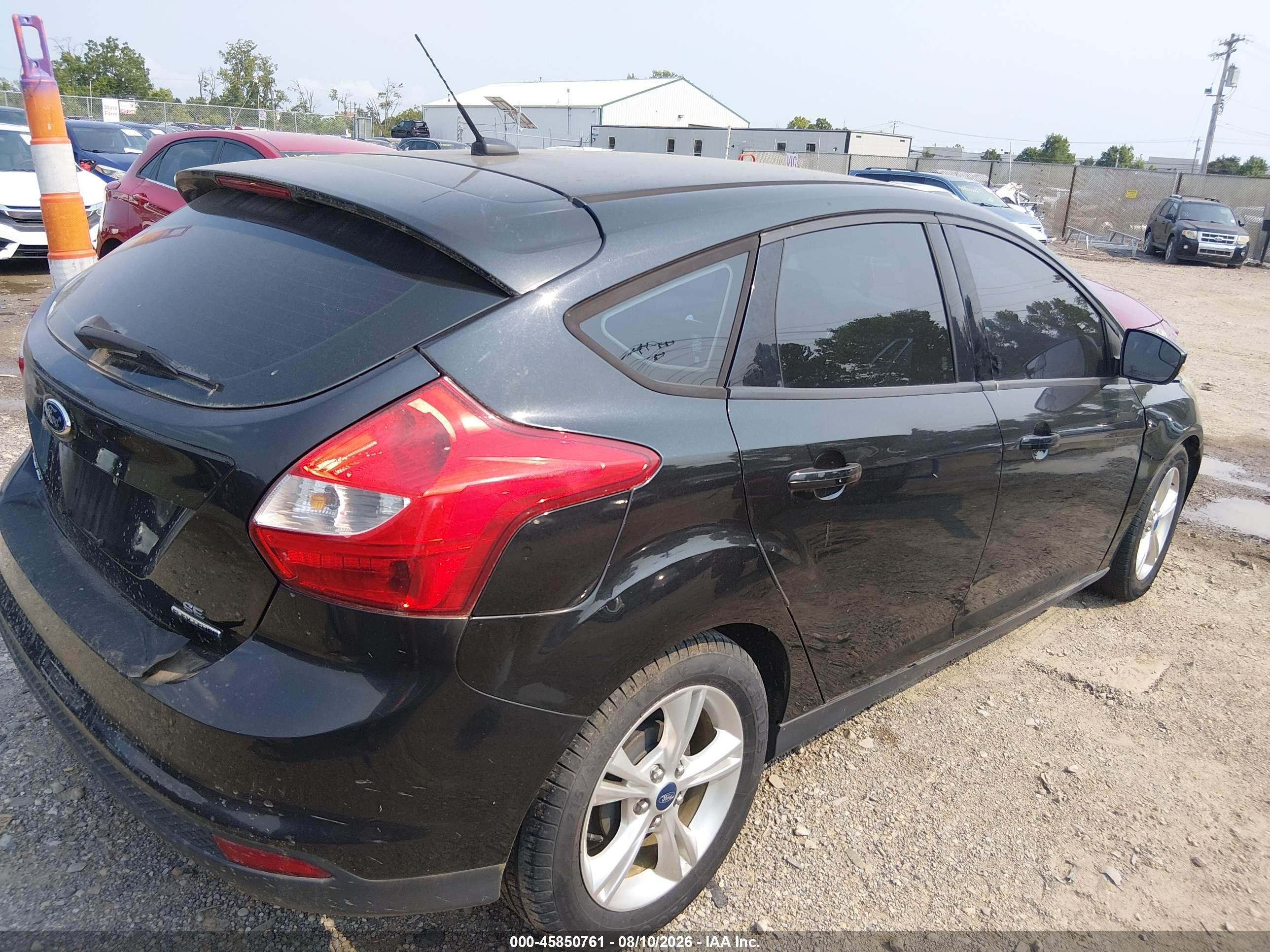 2014 Ford Focus Se Черный vin: 1FADP3K20EL177480