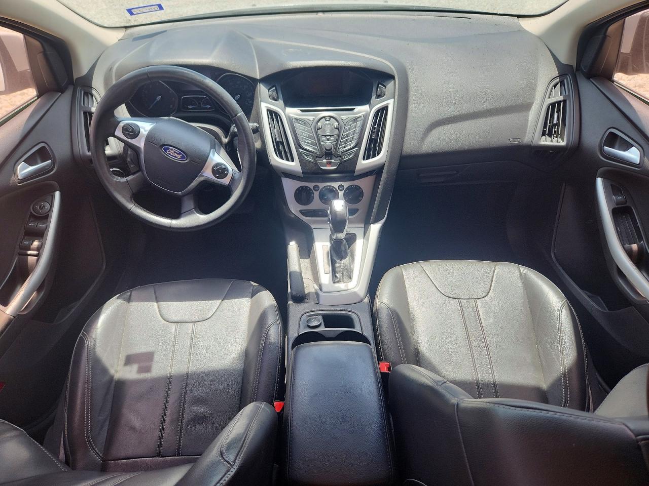 2014 Ford Focus White vin: 1FADP3K20EL207724