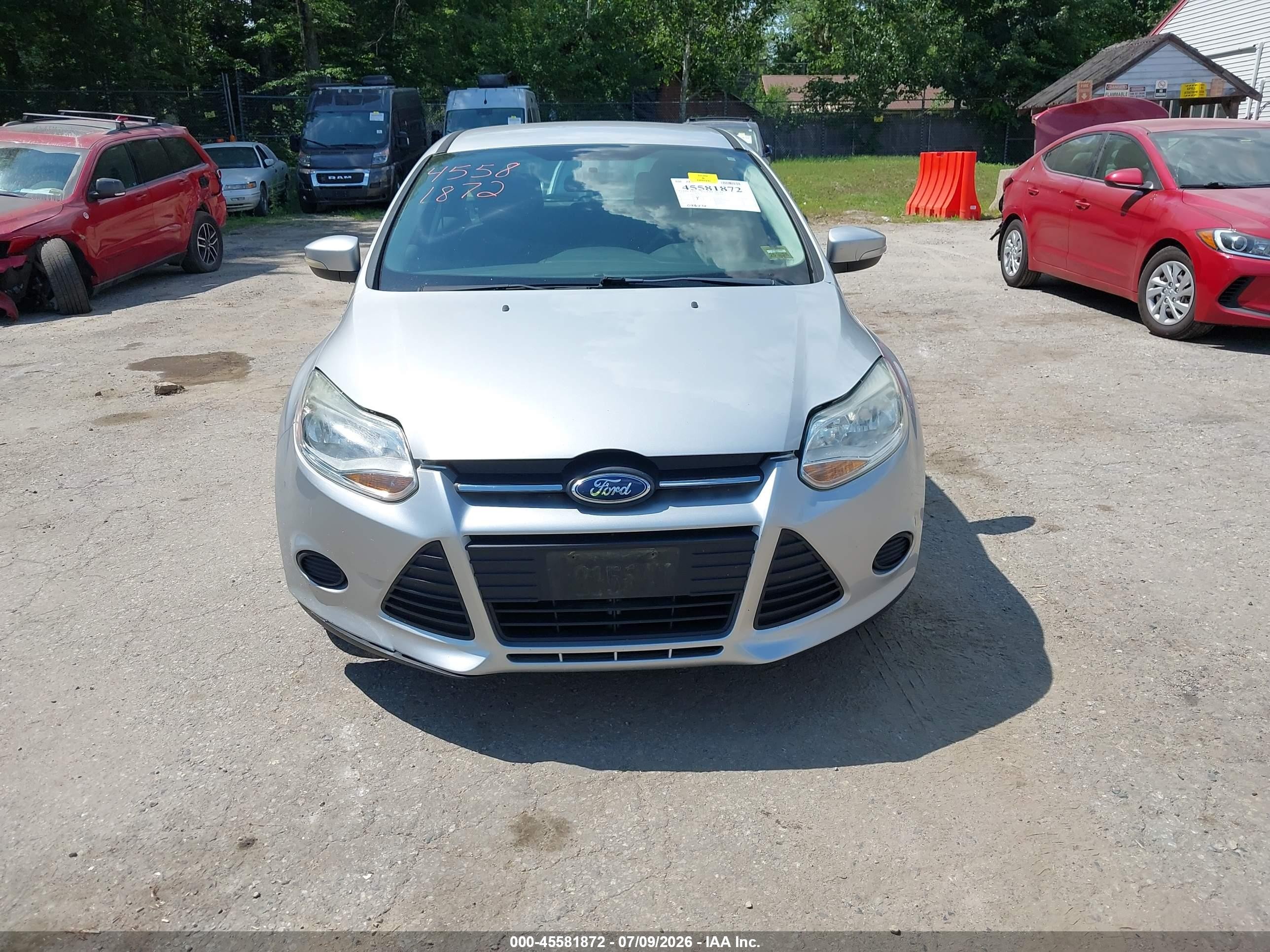 2014 Ford Focus Se Silver vin: 1FADP3K20EL243199