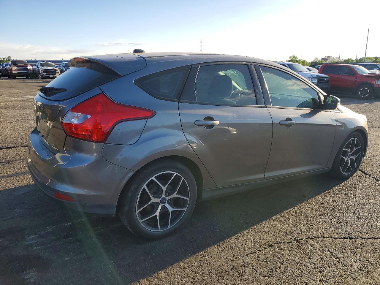 2014 Ford Focus Se Gray vin: 1FADP3K20EL281483