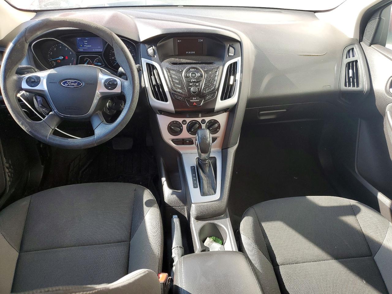 2014 Ford Focus Se Red vin: 1FADP3K20EL312473