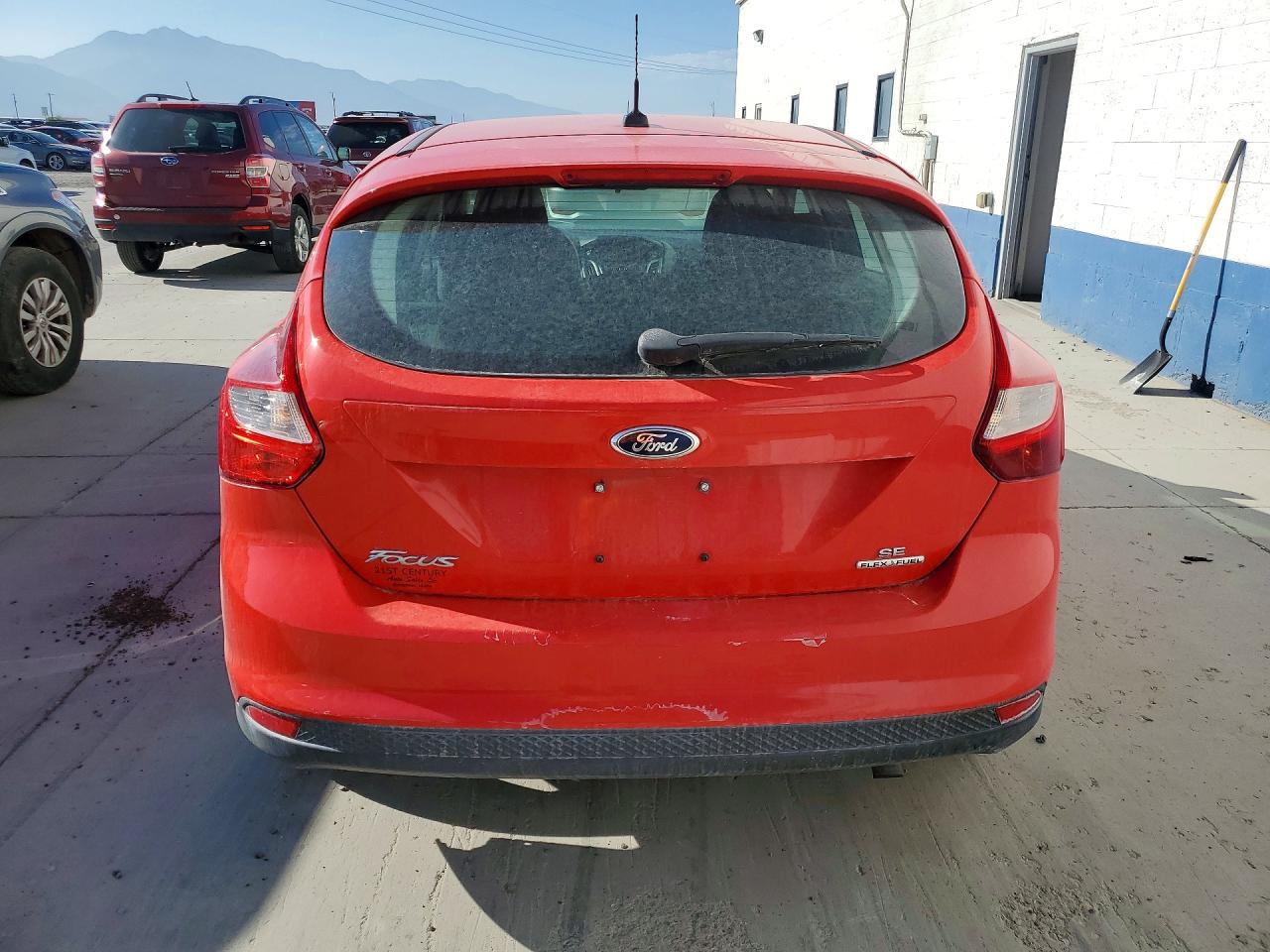 2014 Ford Focus Se Red vin: 1FADP3K20EL312473