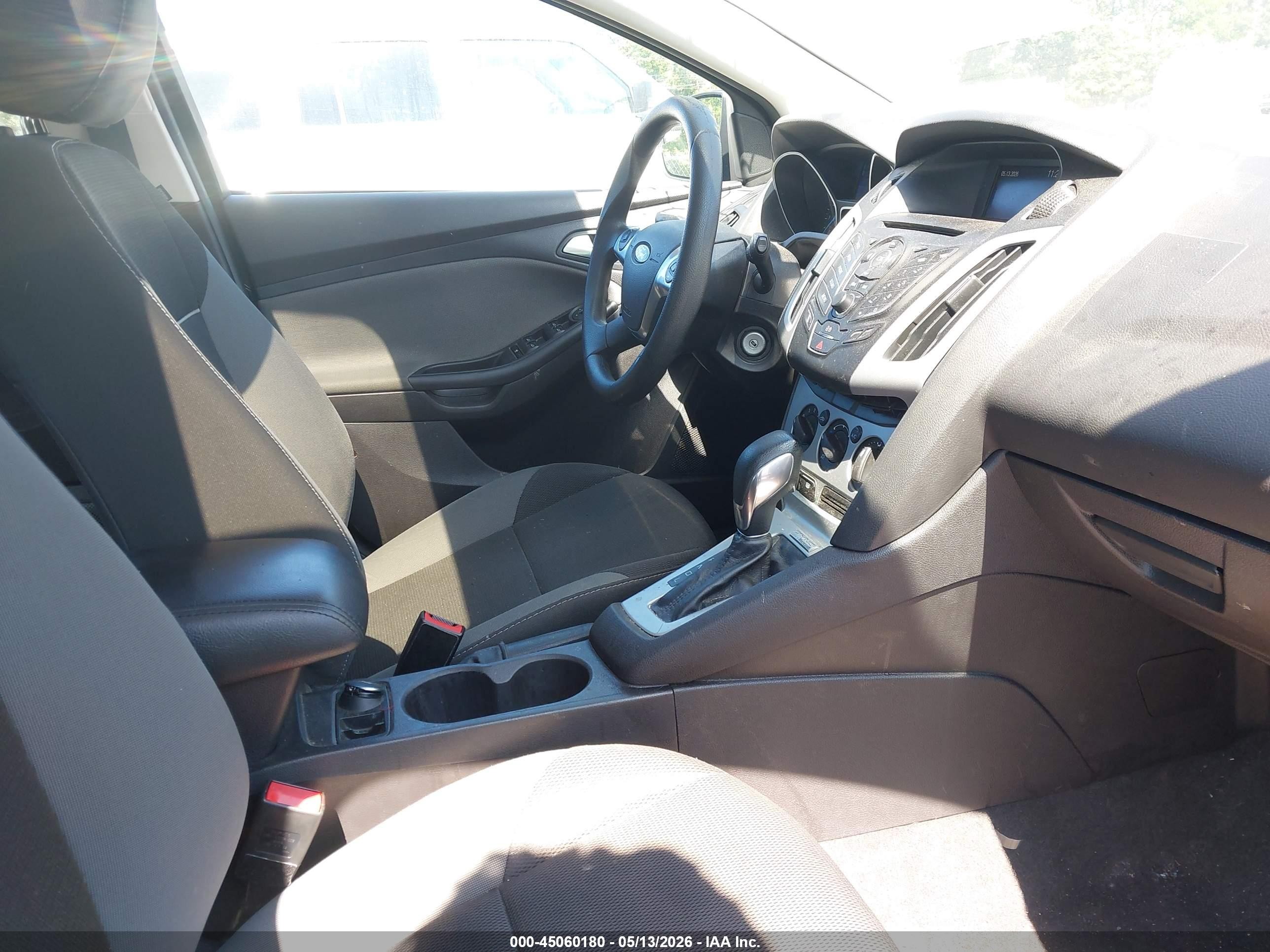 2014 Ford Focus Se Black vin: 1FADP3K20EL332397