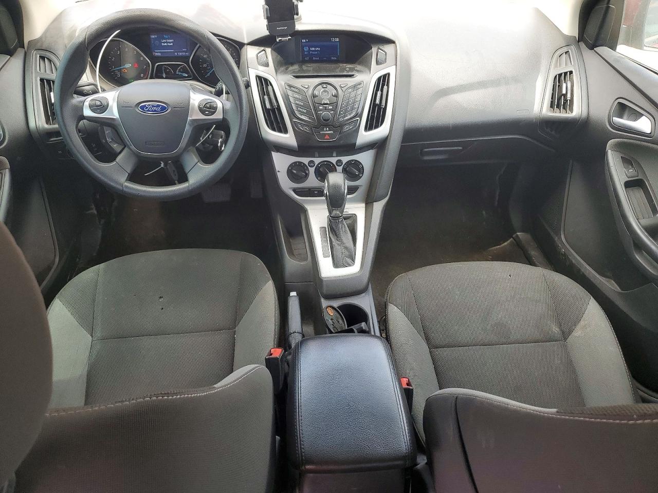 2014 Ford Focus Se Красный vin: 1FADP3K20EL350737