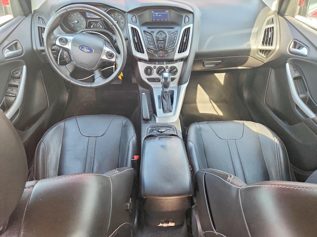 2014 Ford Focus Se Burgundy vin: 1FADP3K20EL363021