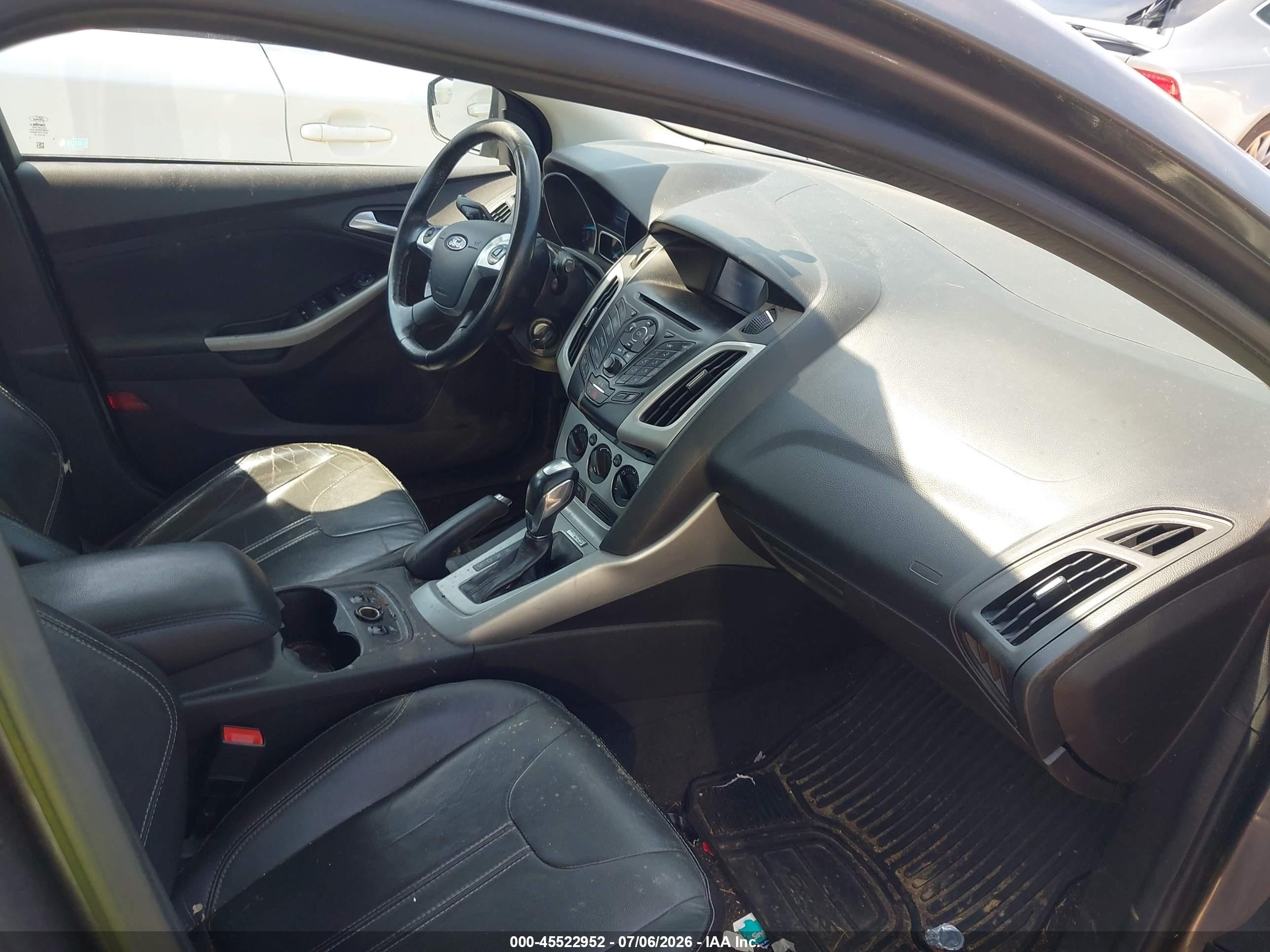 2014 Ford Focus Se Gray vin: 1FADP3K20EL395676