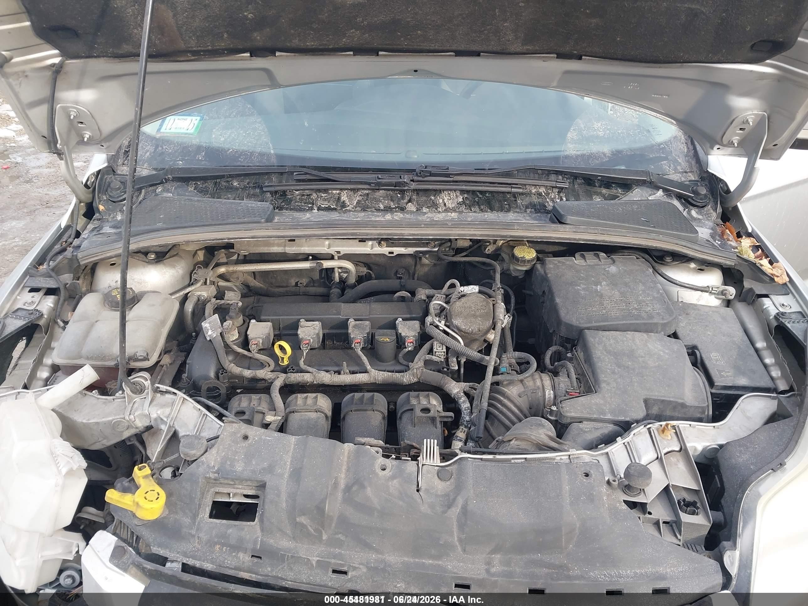 2014 Ford Focus Se Серебряный vin: 1FADP3K20EL417790