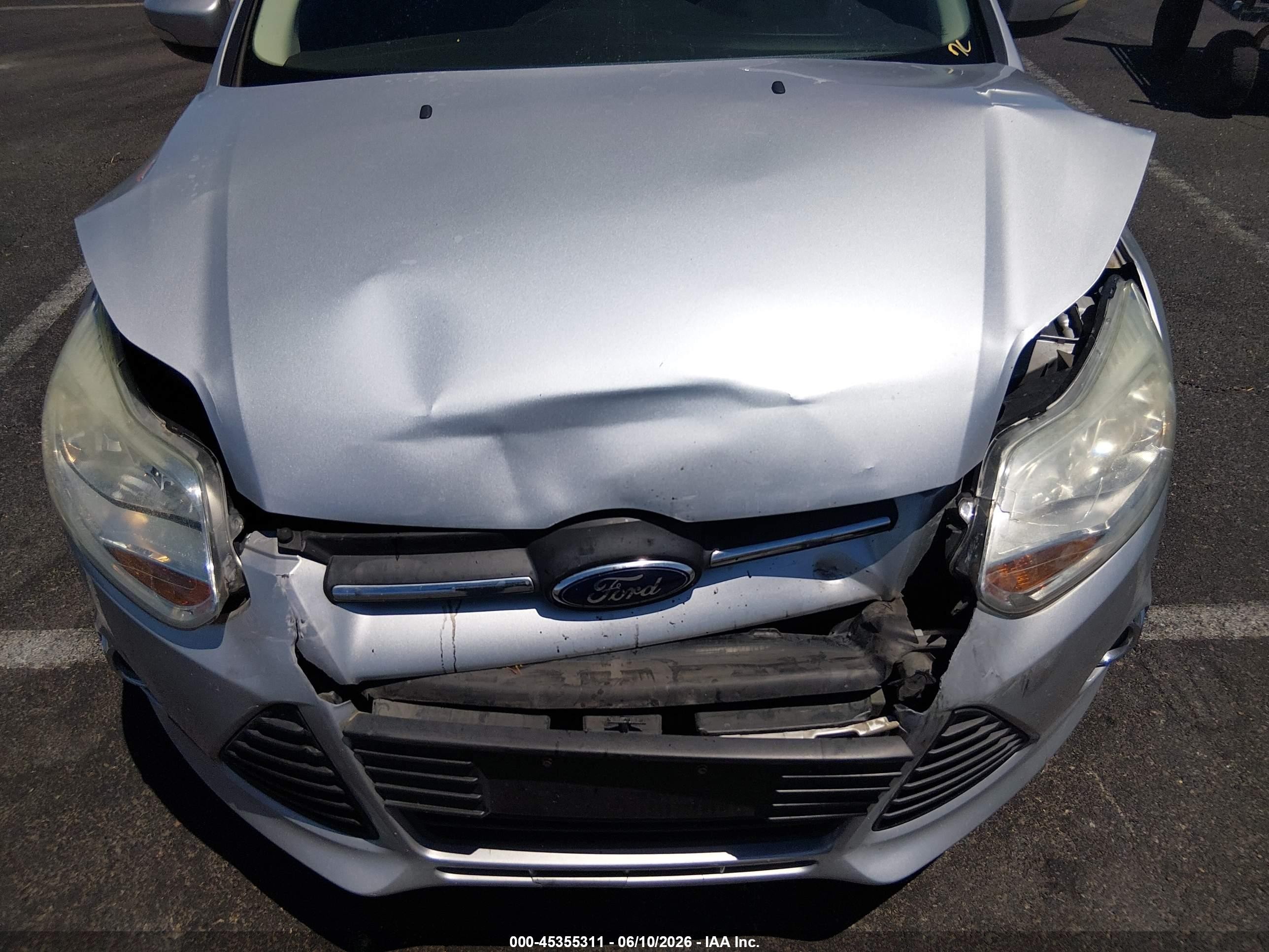 2014 Ford Focus Se Silver vin: 1FADP3K20EL444133