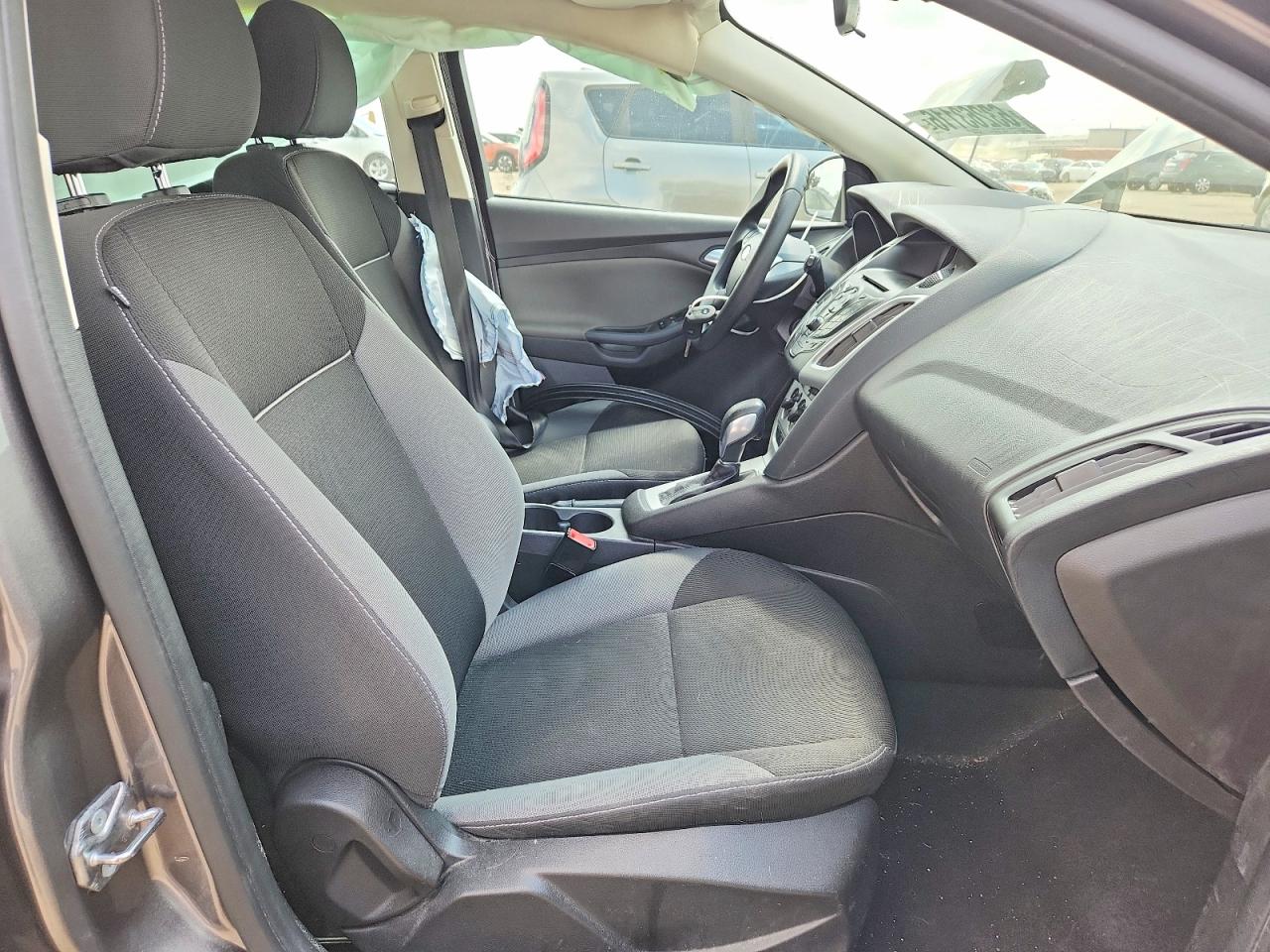 2014 Ford Focus Se Gray vin: 1FADP3K20EL448988