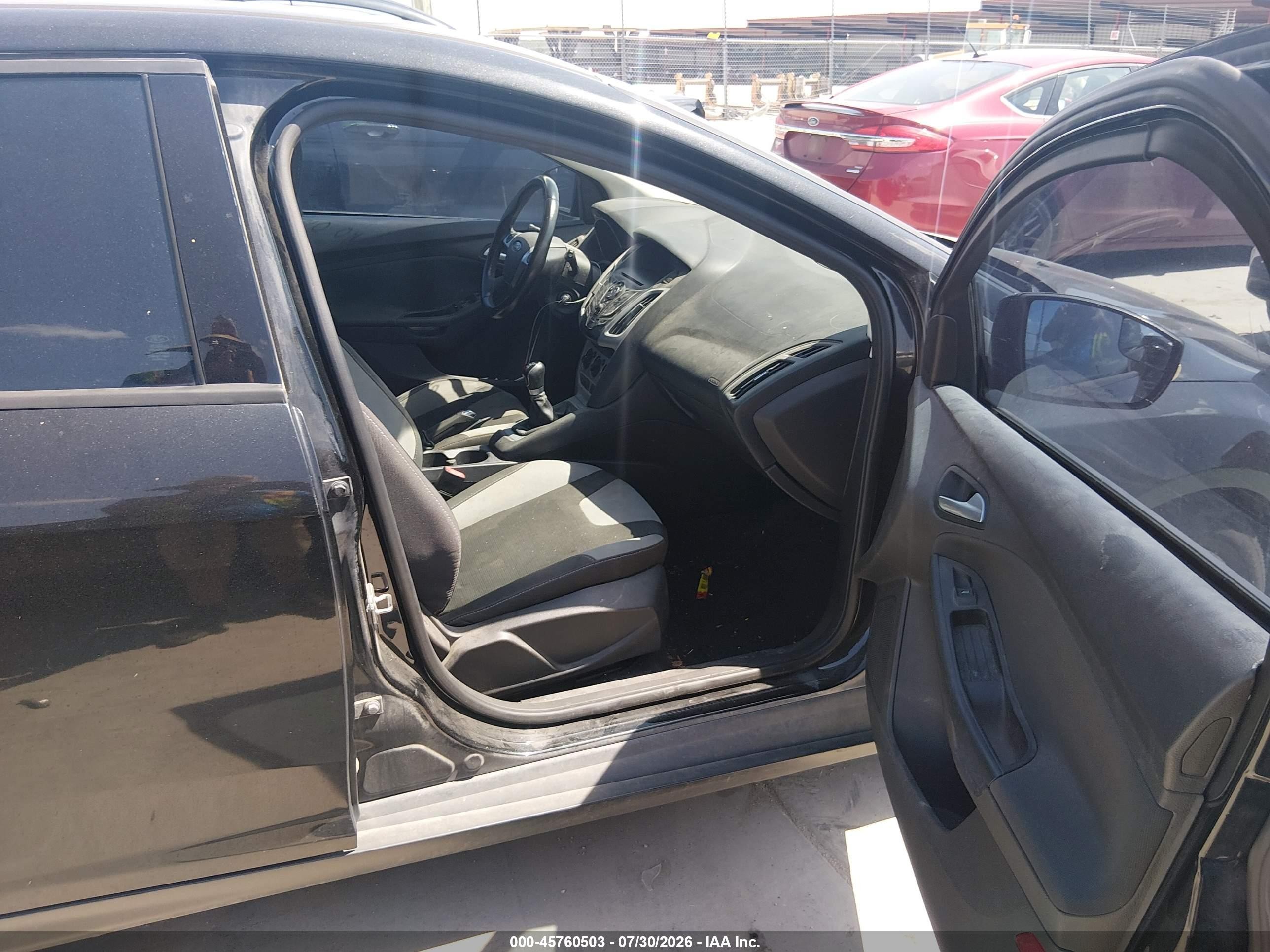 2014 Ford Focus Se Черный vin: 1FADP3K20EL461403
