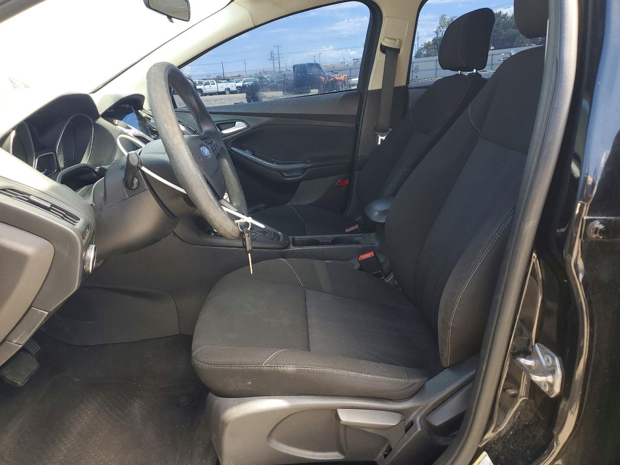 2015 Ford Focus Se Черный vin: 1FADP3K20FL221396
