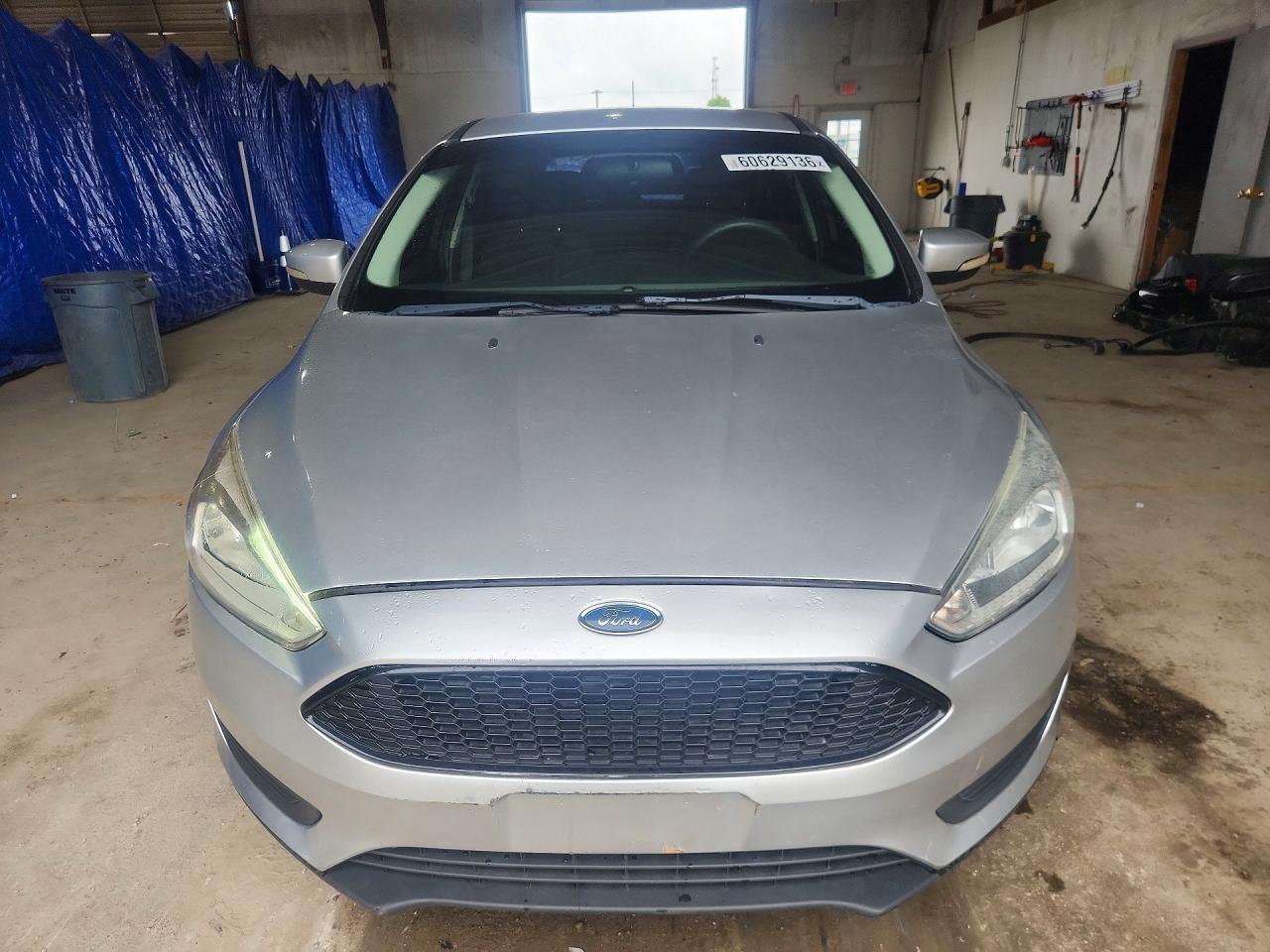 2015 Ford Focus Se Silver vin: 1FADP3K20FL223147