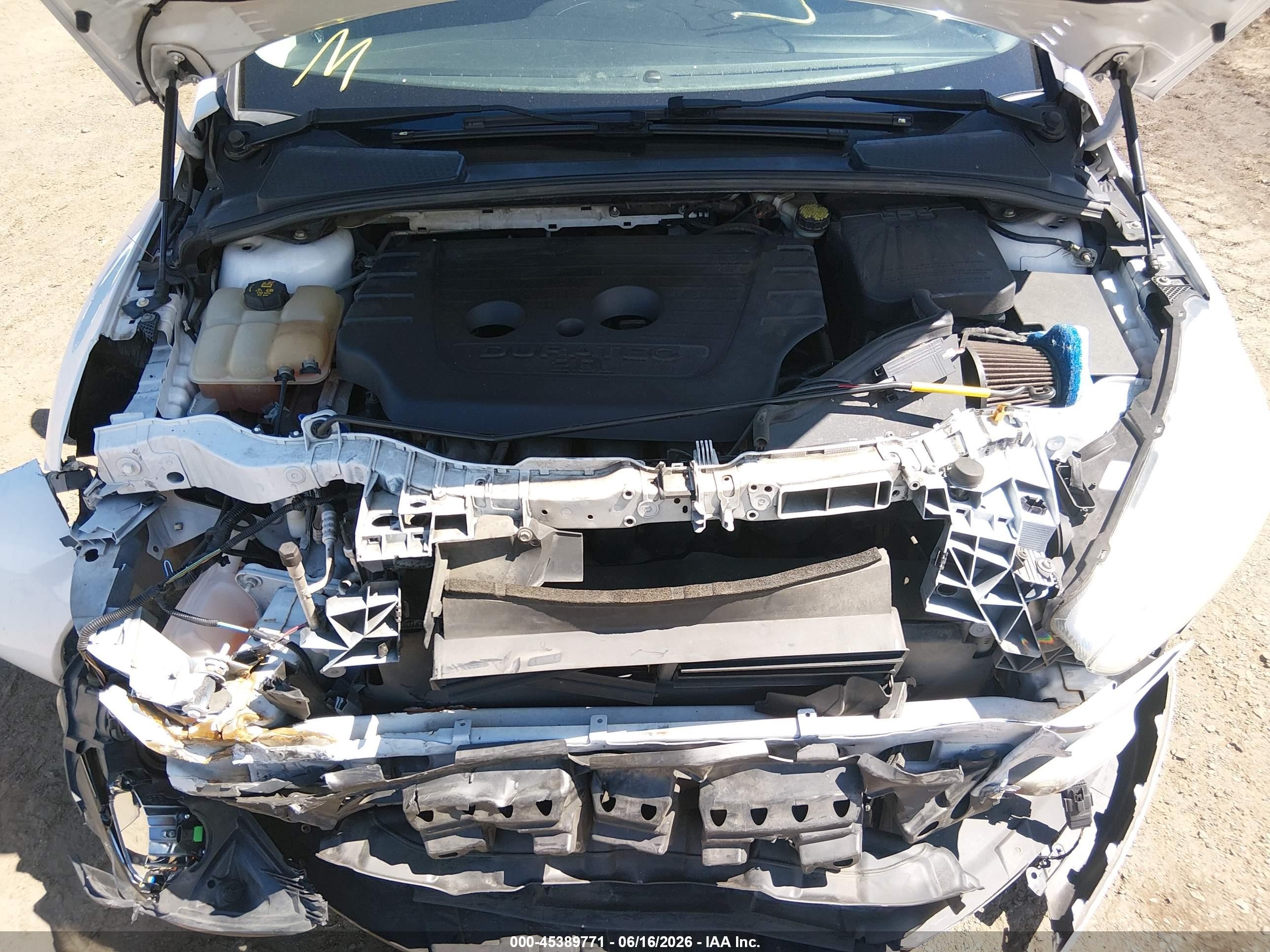 2015 Ford Focus Se White vin: 1FADP3K20FL228574