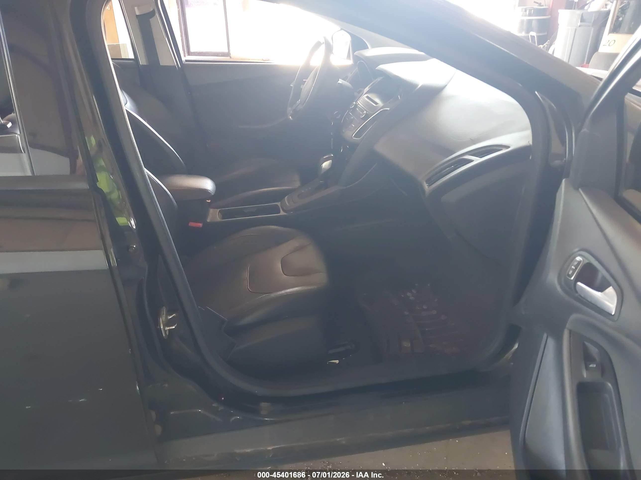 2015 Ford Focus Se Black vin: 1FADP3K20FL238036