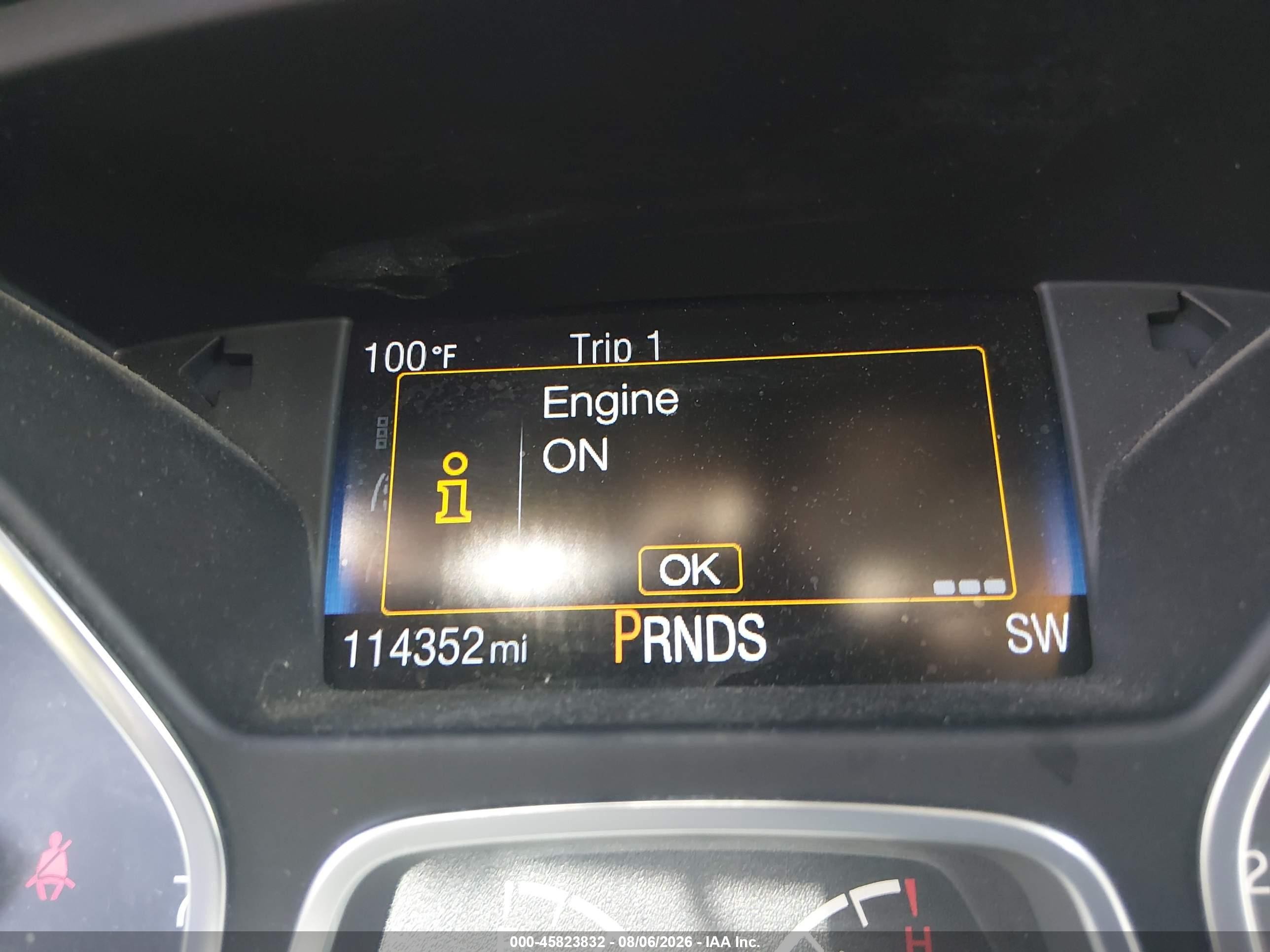2015 Ford Focus Se Red vin: 1FADP3K20FL238294