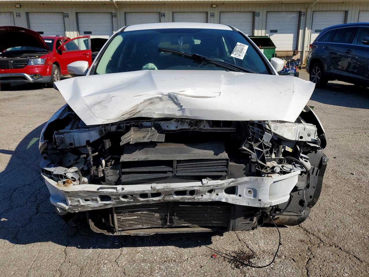 2015 Ford Focus Se White vin: 1FADP3K20FL249361