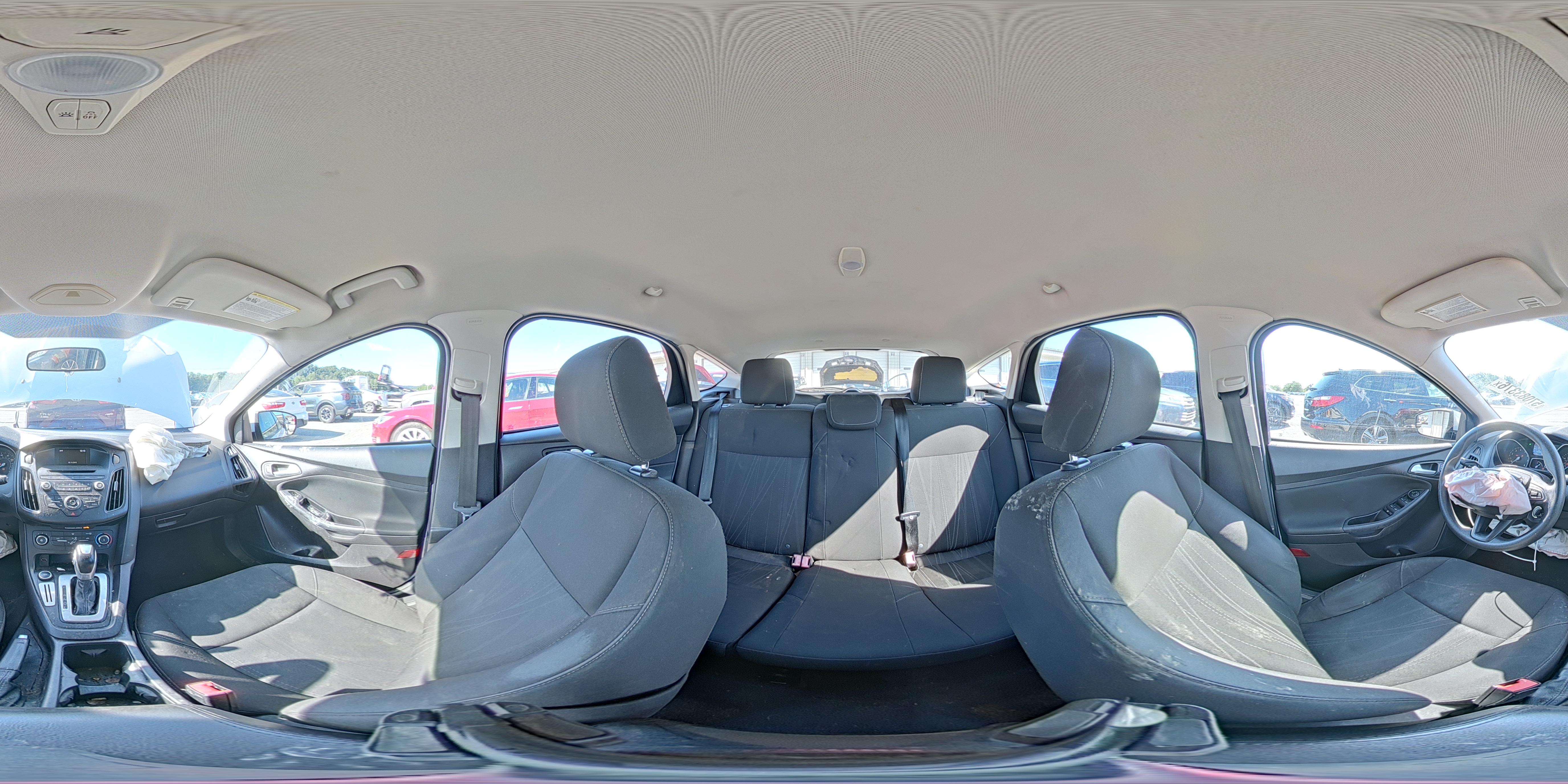 2015 Ford Focus Se White vin: 1FADP3K20FL249361