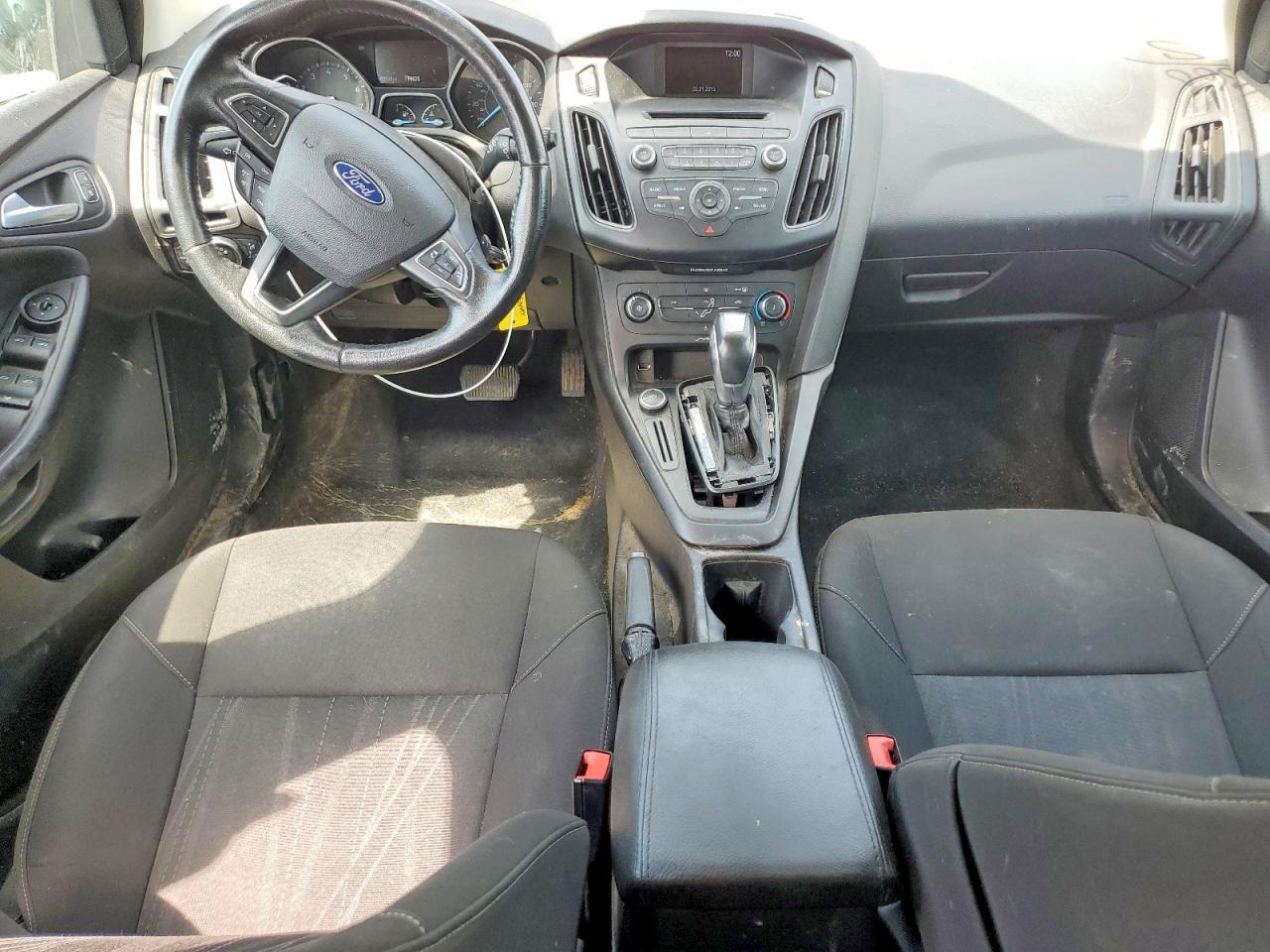 2015 Ford Focus Se Серый vin: 1FADP3K20FL259663