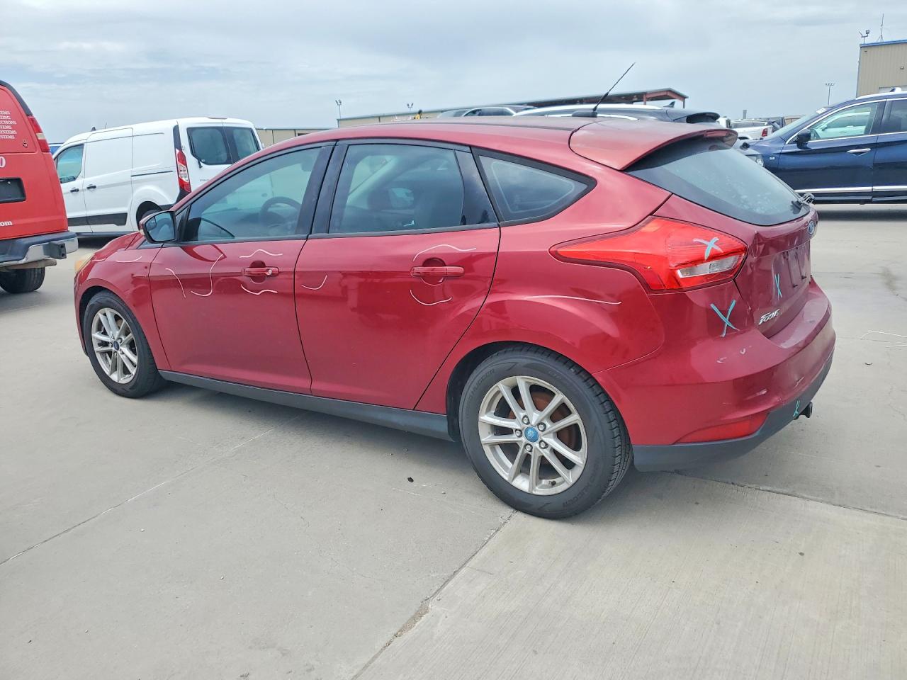 2015 Ford Focus Se Red vin: 1FADP3K20FL261039