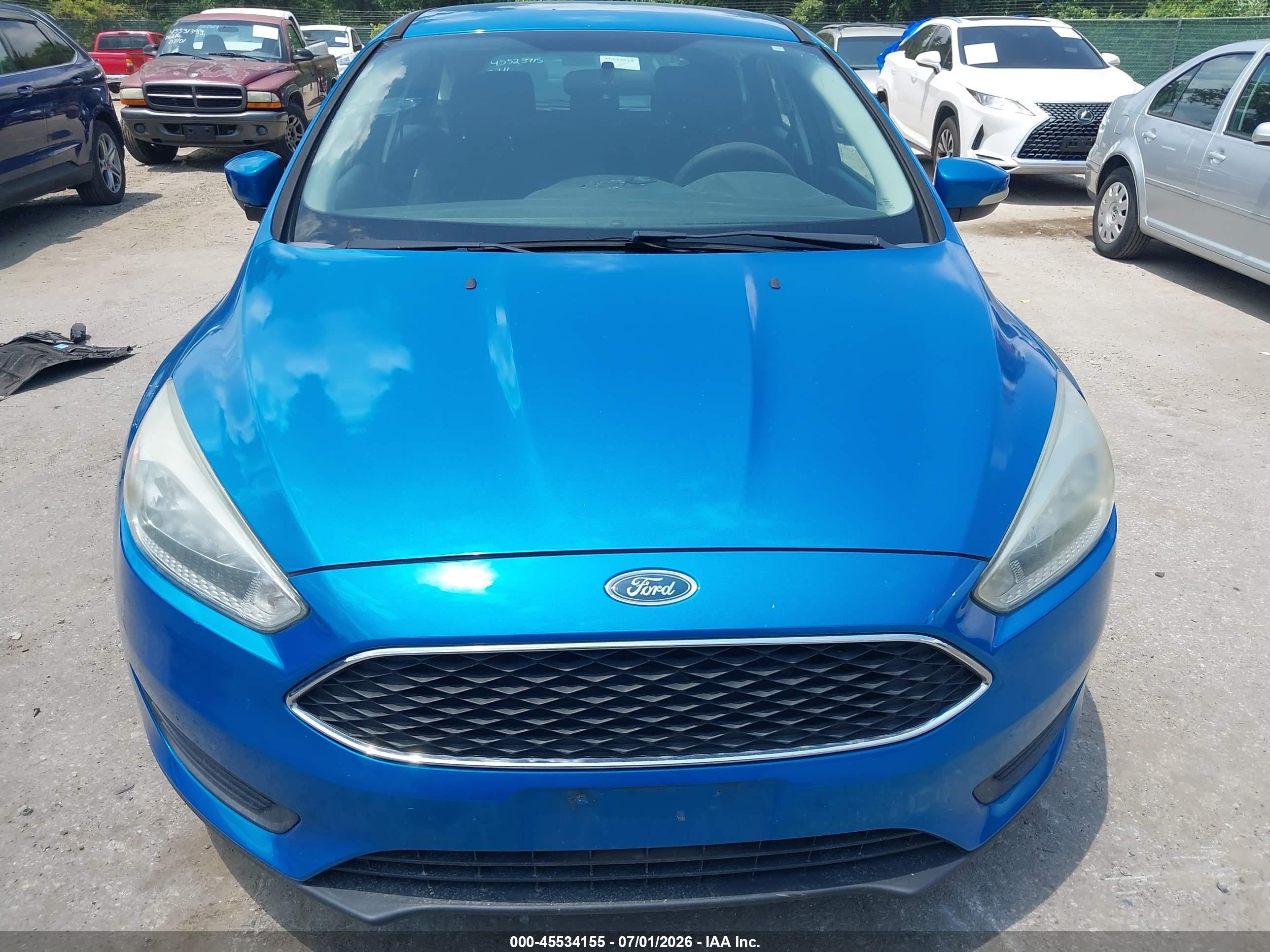 2015 Ford Focus Se Blue vin: 1FADP3K20FL295031