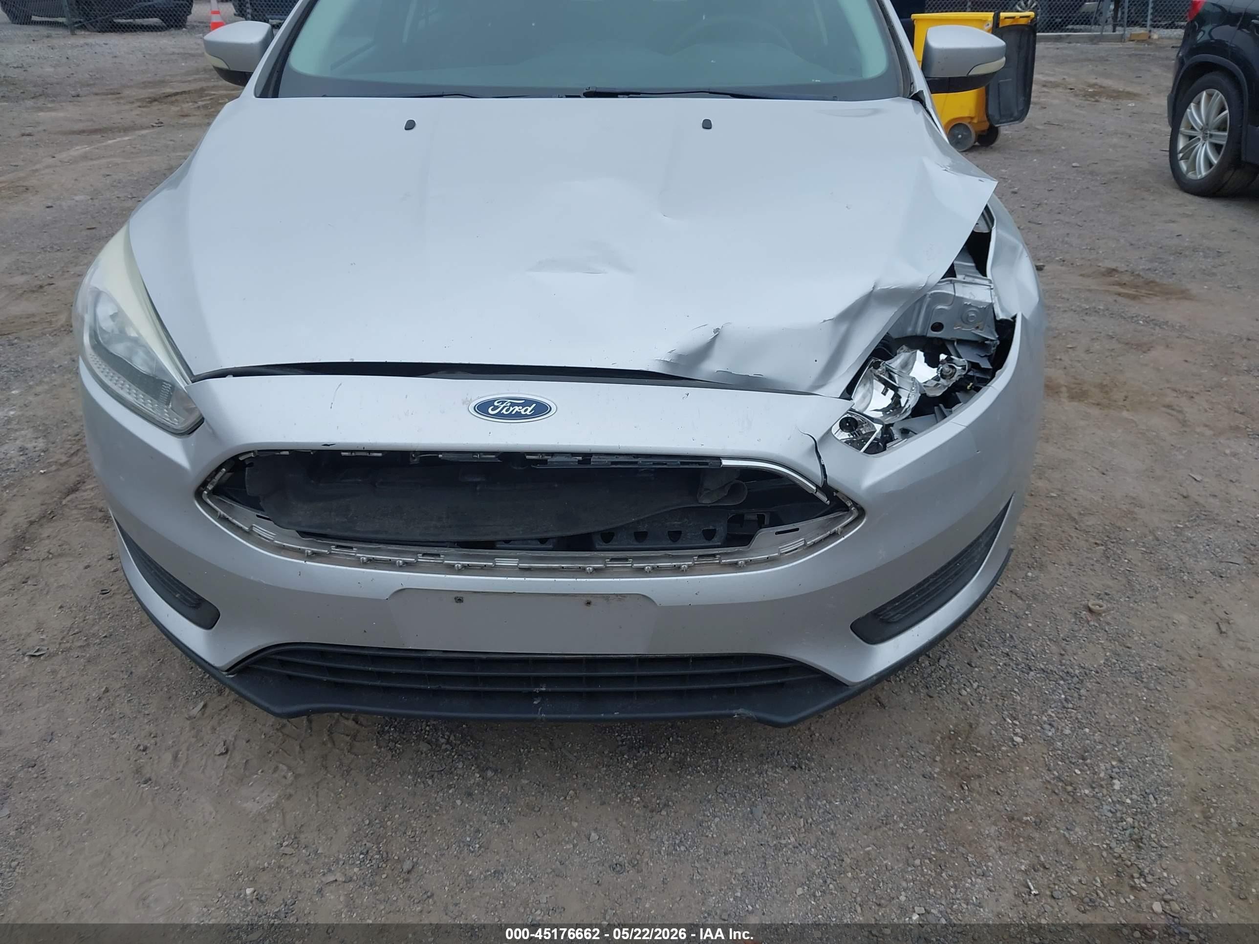 2015 Ford Focus Se Silver vin: 1FADP3K20FL295255