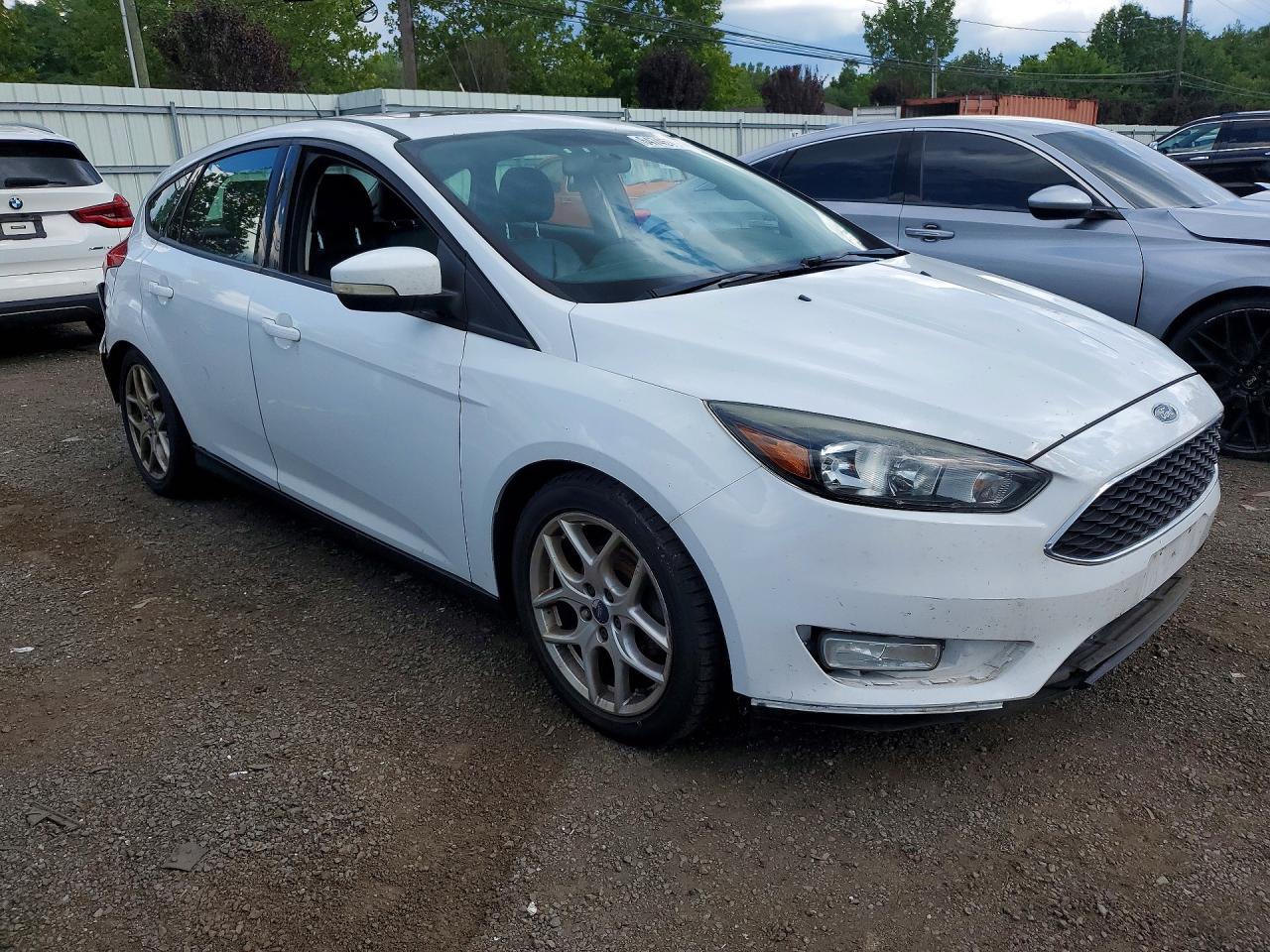 2015 Ford Focus Se White vin: 1FADP3K20FL308490