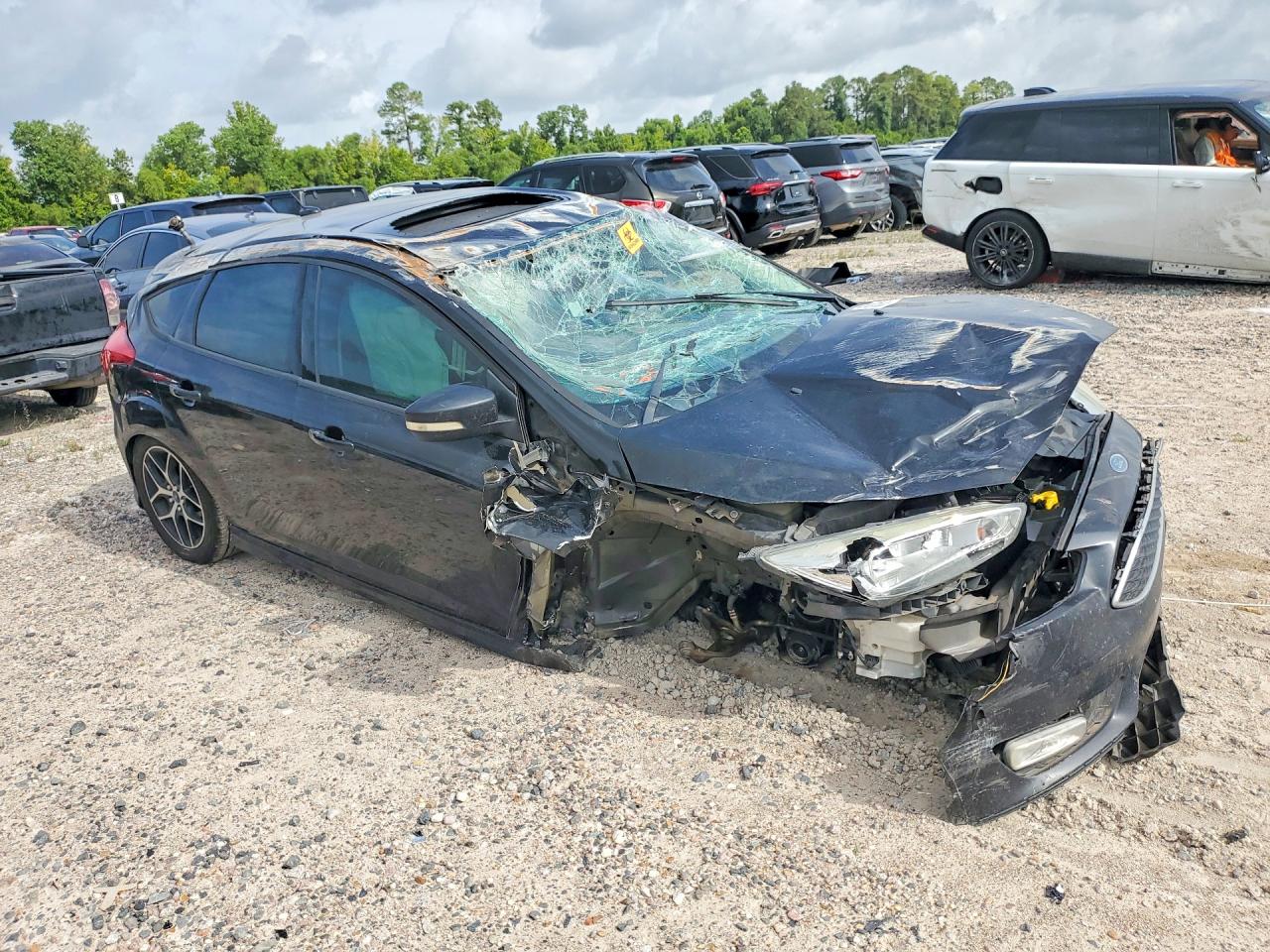 2015 Ford Focus Se Black vin: 1FADP3K20FL323507