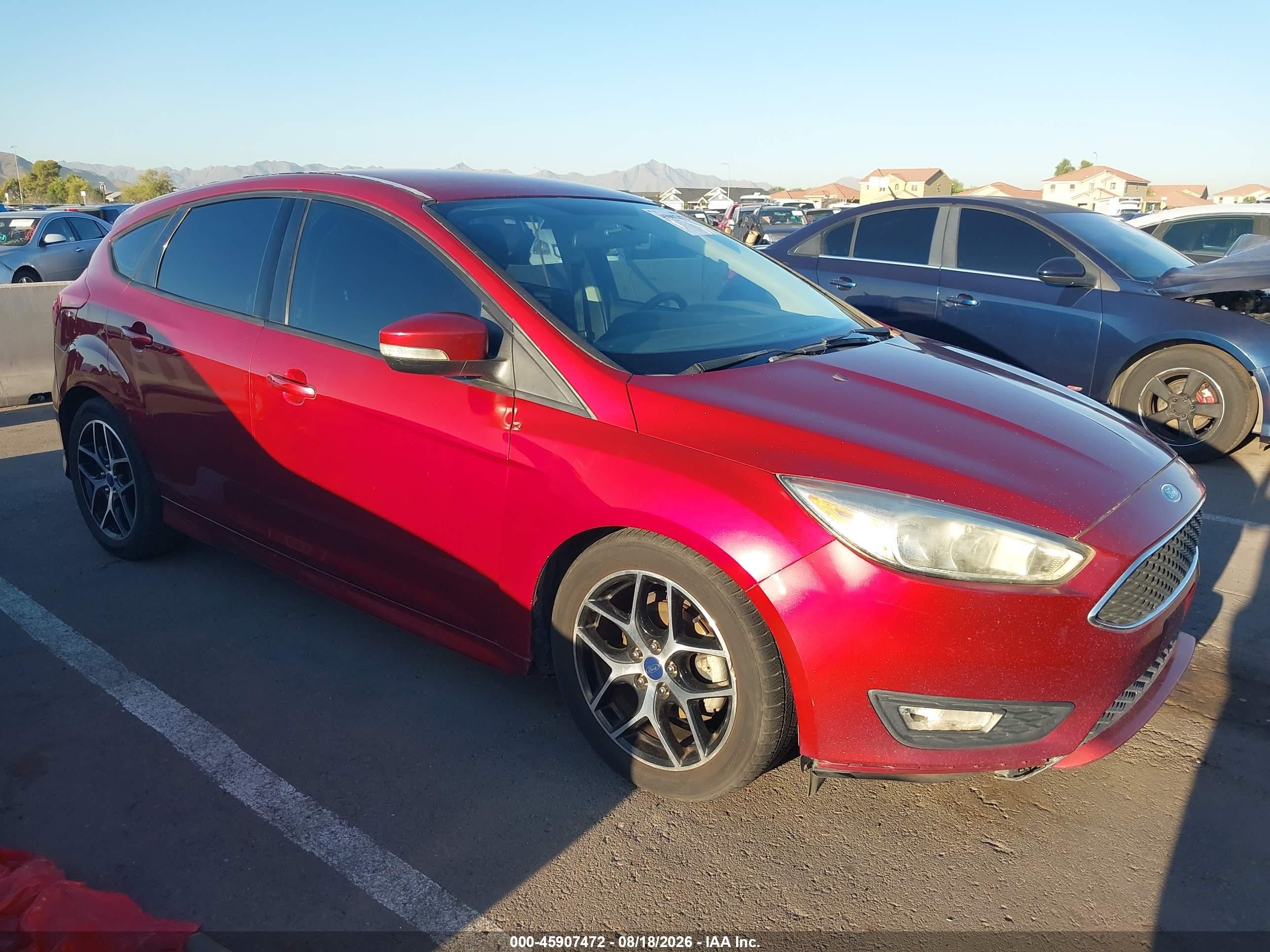 2015 Ford Focus Se Red vin: 1FADP3K20FL361688